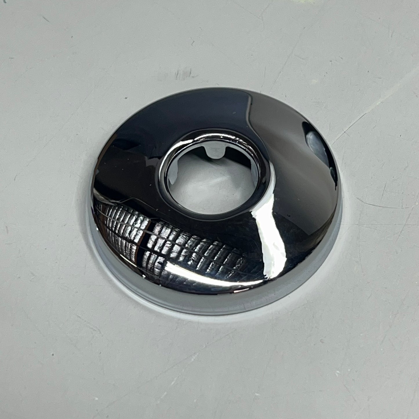 CHICAGO FAUCET Tub & Shower Fitting 1.5" Gpm 80 Psi  20 To 125 Psi 1907-622LCP