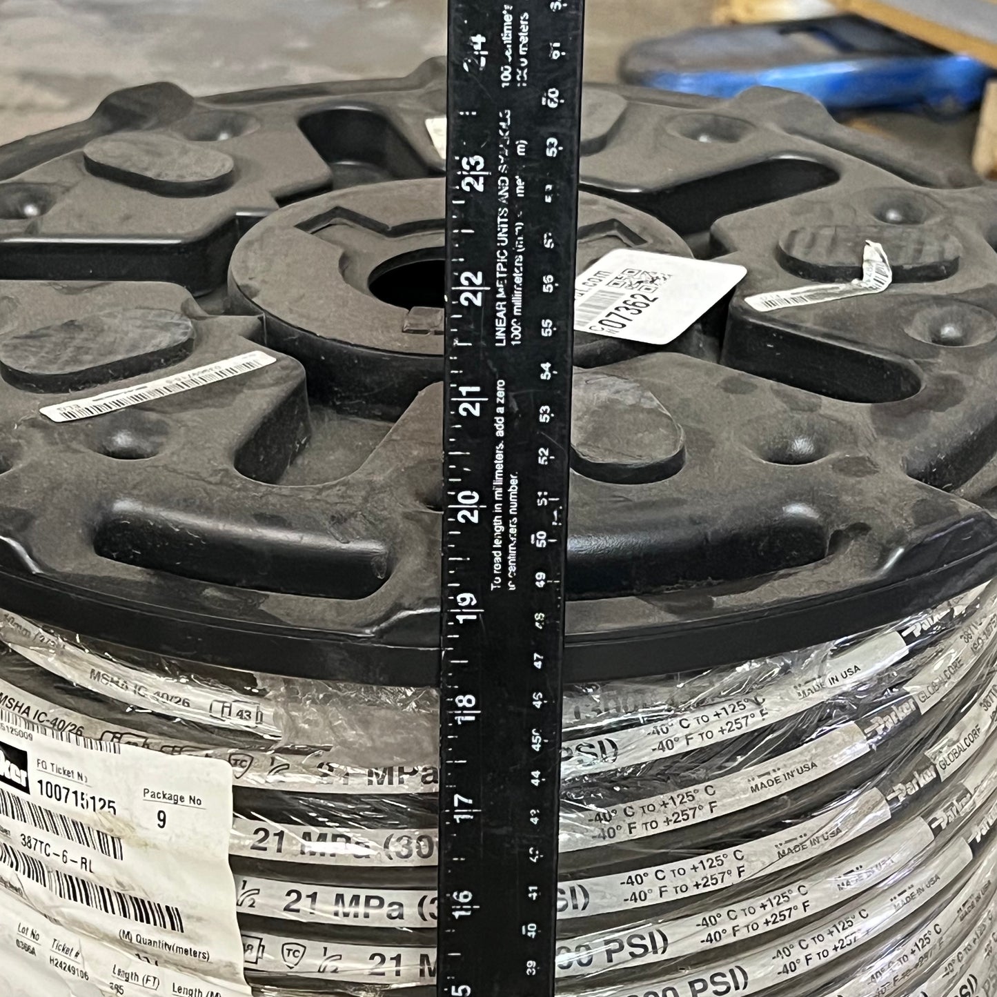 PARKER Global Core Hydraulic Hose 385' 3000 PSI 21 MPa Black 387TC-6-RL