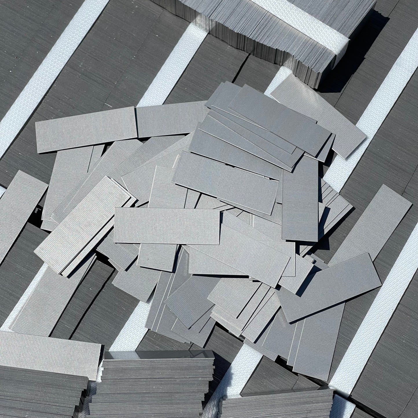 ZA@ UNBRANDED Laminated Rubber Dock Bumpers and Steel Strips for Spot Welding (AS-IS)