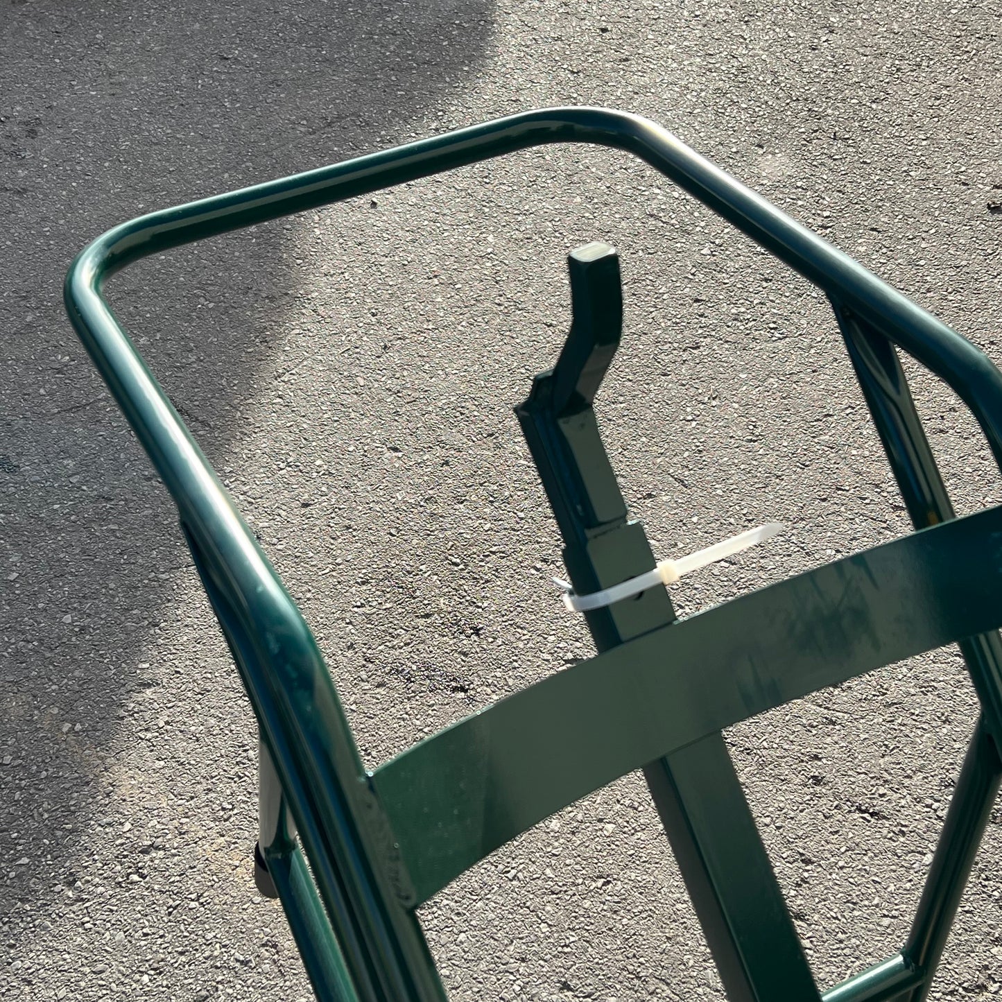 HARPER TRUCKS Series 650 Cylinder Truck Holds Up To 20" Dia Green 65050-51