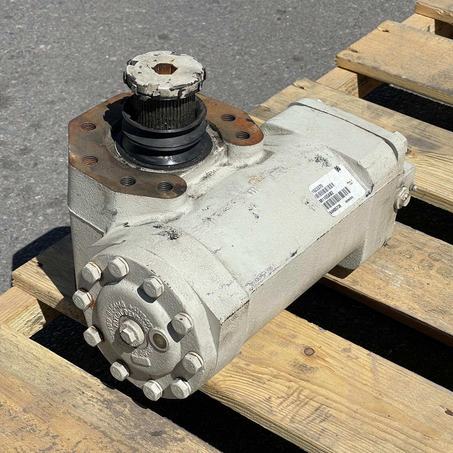 Z@ OSHKOSH Sheppard Hydraulic Steering Gear Box M110SAB2 (Used)
