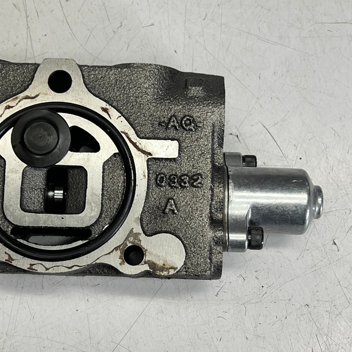 HUSCO Hydraulic Valve Section 5000 Series 3000 PSI Operating Pressure 5002-A1