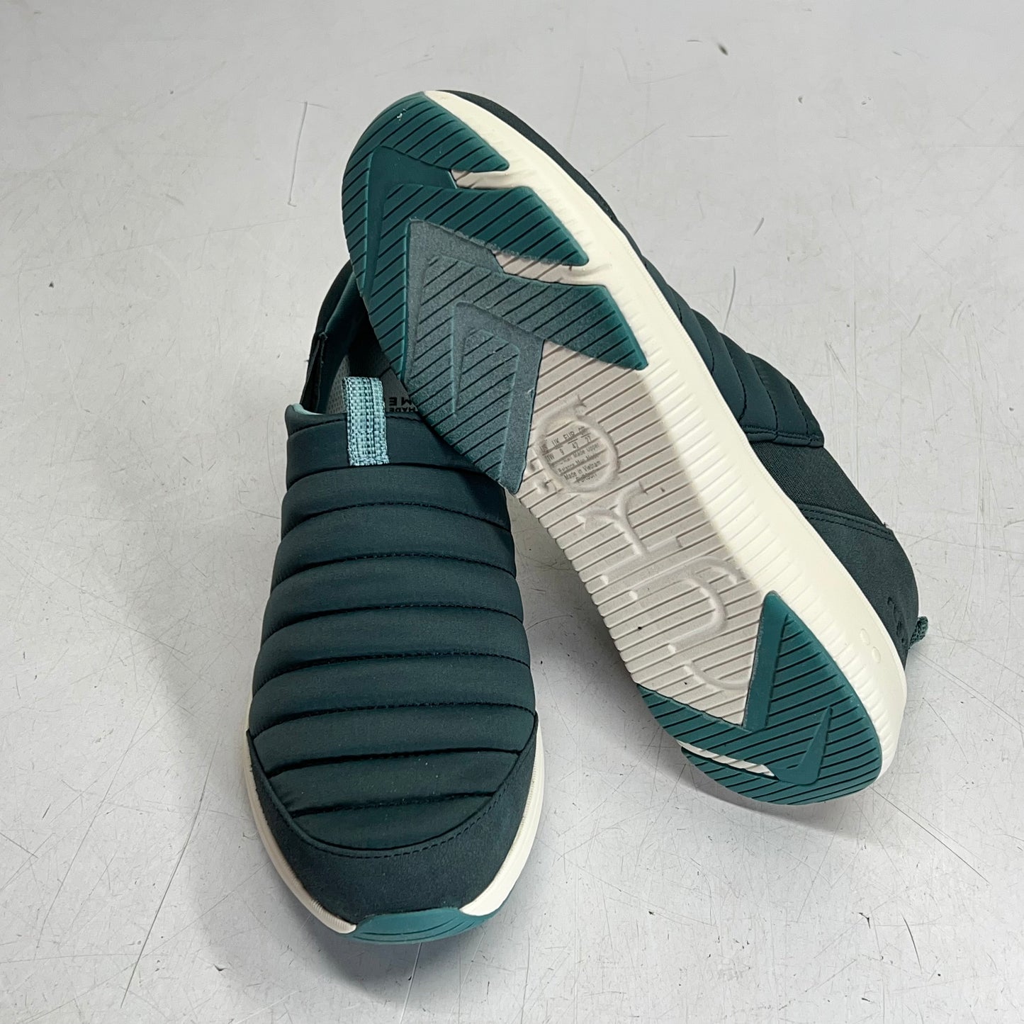 RYKA Quilted Slip-on Pursuit Sneaker Arch Support  Women's Sz 11W Dark Sea Green