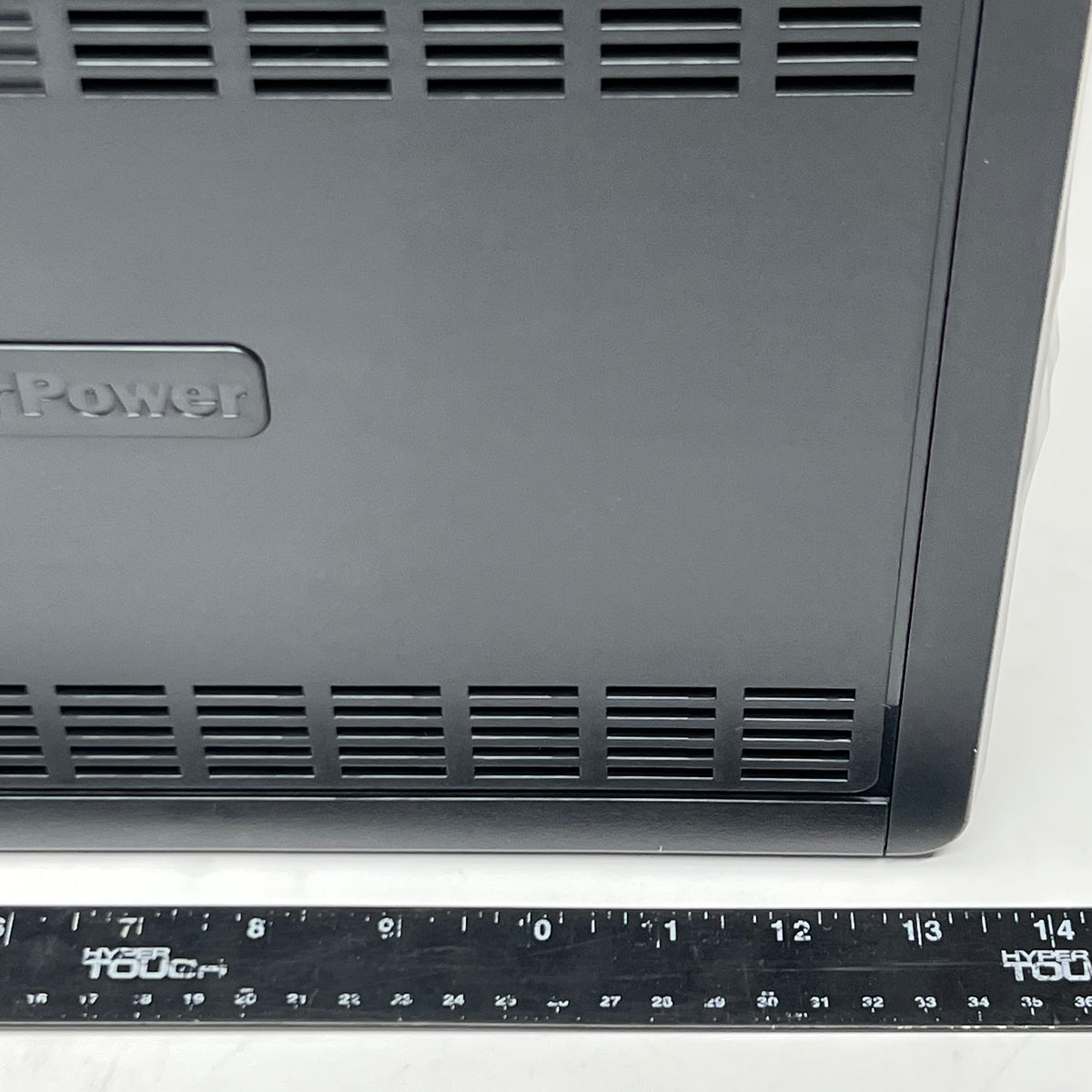 CYBERPOWER 1350VA/810W Battery Backup & Surge Protector - 10 Outlets, AVR & USB Charging CST135UC