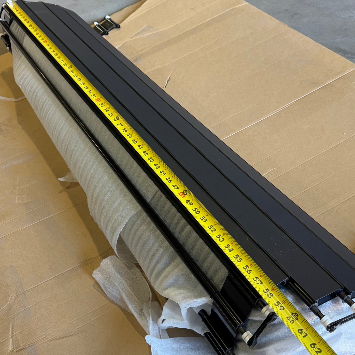 TESLA Slat System Tonneau Retractable Cover 1906561-00-D 59"W Black New Other