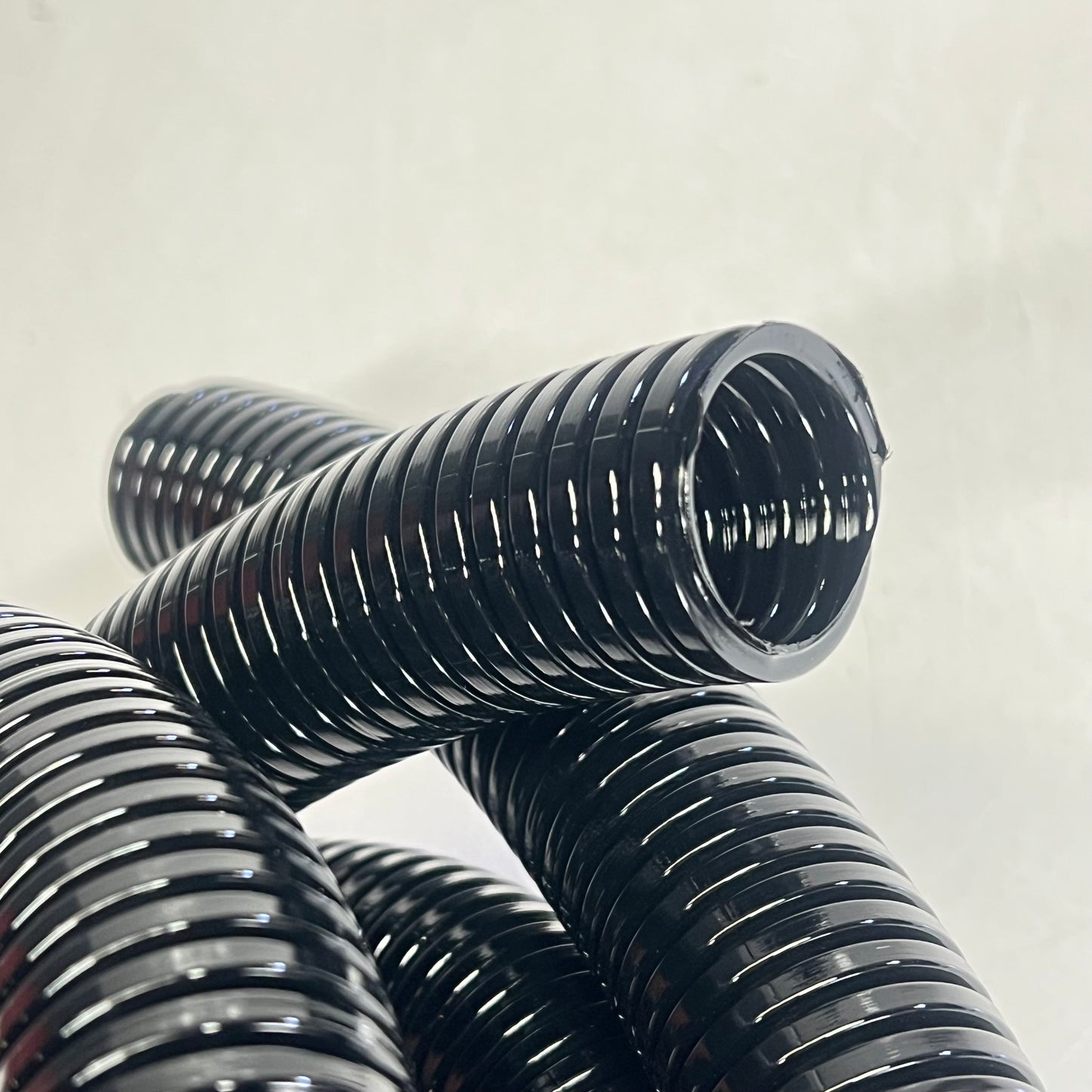 FLEXA Rohrfles High Performance Corrugated Nylon Conduit 10' Black 261.232.029