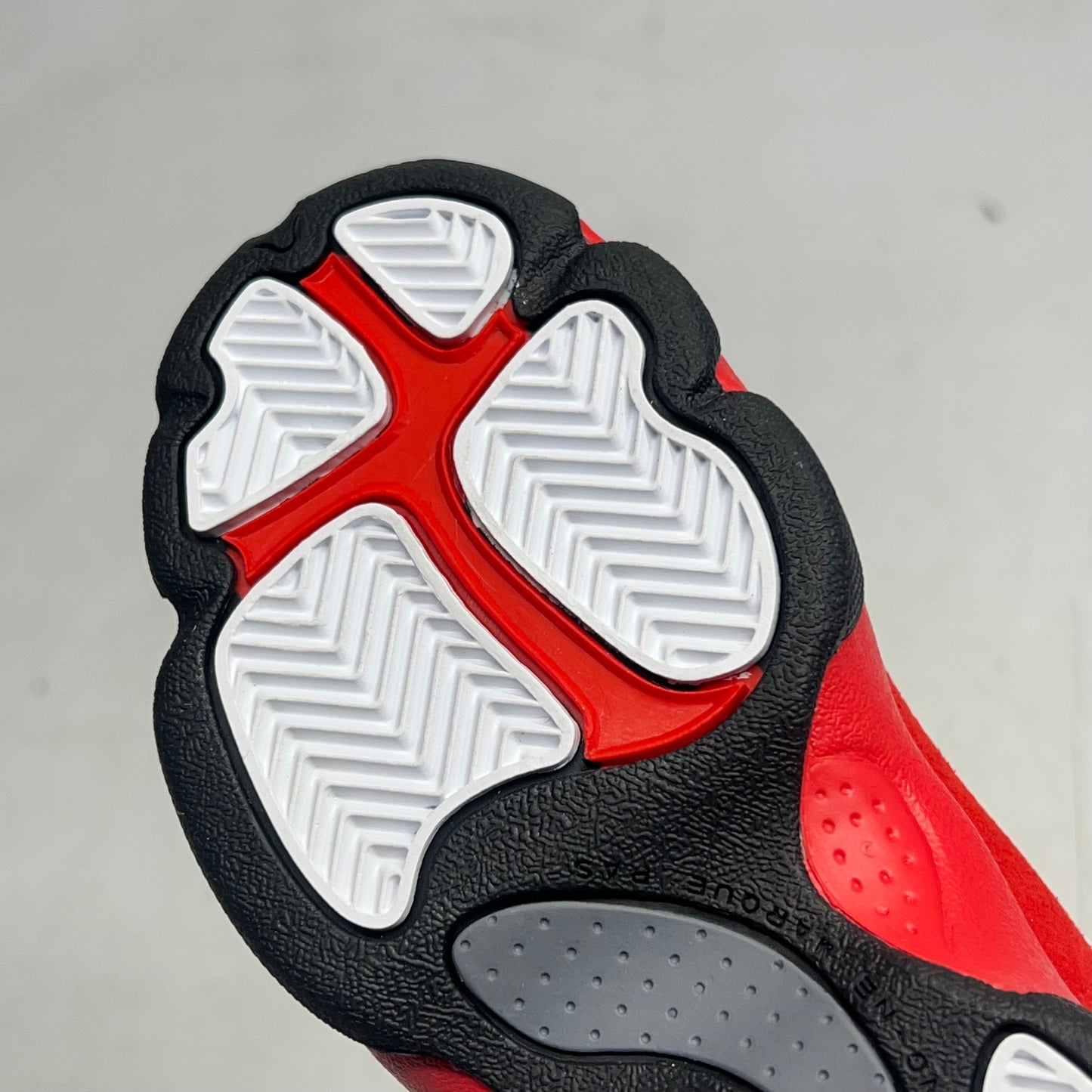 AIR JORDAN 13 Retro (ps) Sneaker Boy's Sz 11.5C White, Black True Red DJ3005 102