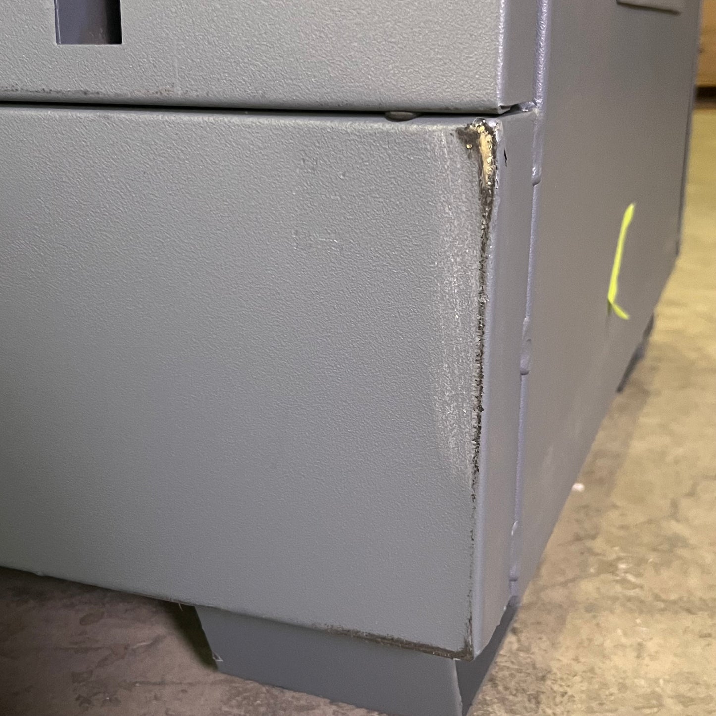 DURHAM MFG Job Site Cabinet Piano Box with Shelves 32"W x60.5"L x 34.5"H JSCPB-316035-94T-D720 (New Other, Minor Scratches)