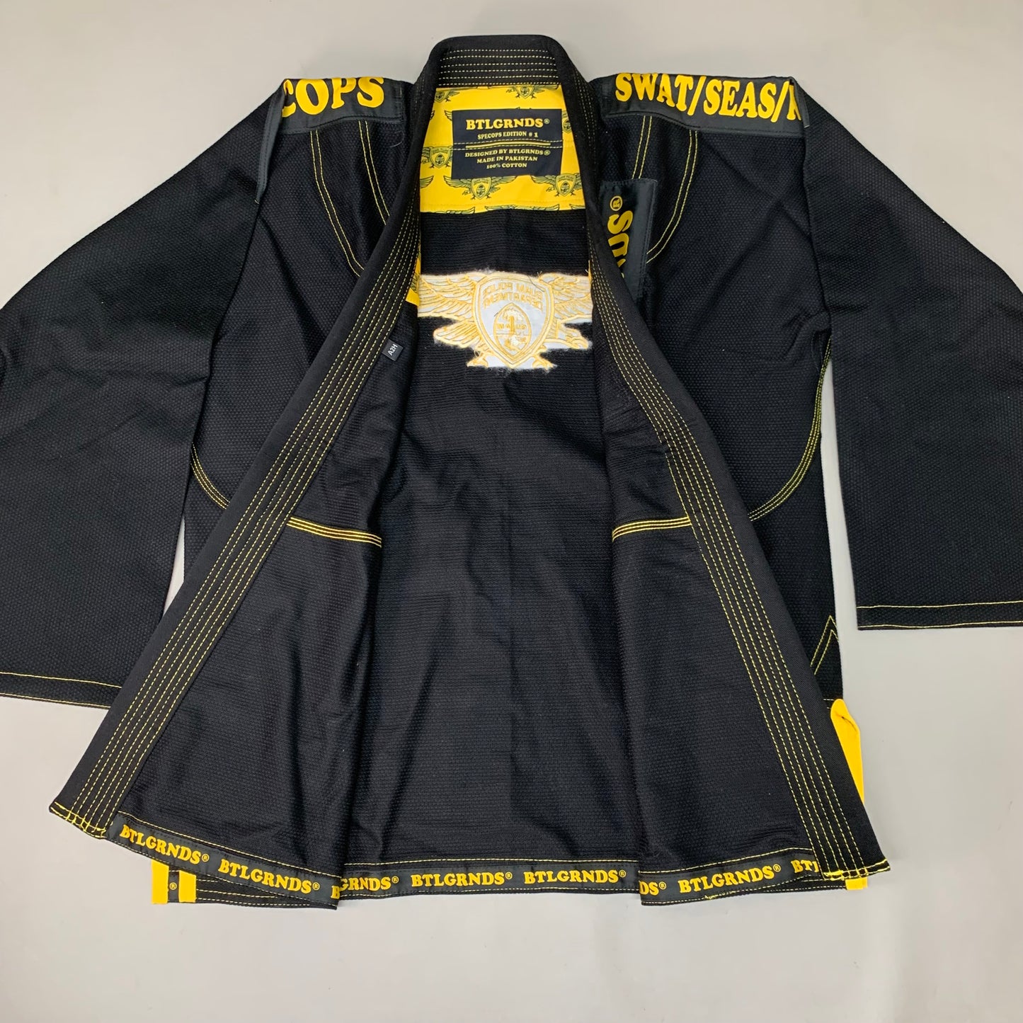 BTLGRNDS Martial Arts Jiu Jitsu Gi Uniform Adult Size Black/Yellow