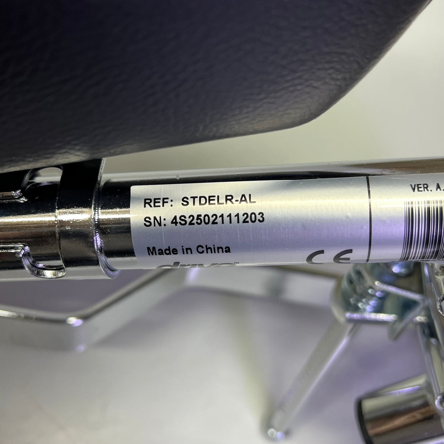 DRIVE (PAIR) Aluminum Articulating Elevating Leg Rests 1-1/2" Spacing STDELR-AL