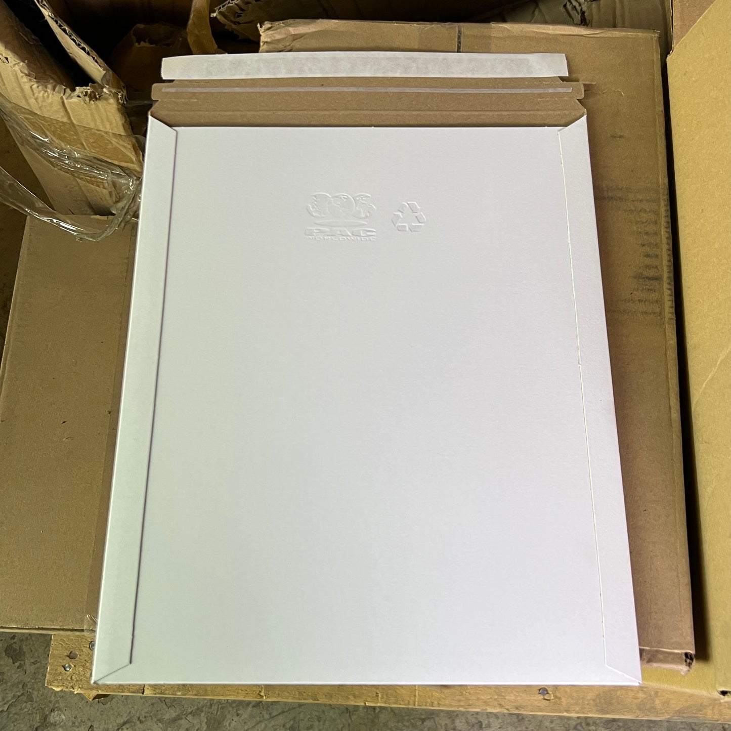 ZA@ Pallet of MIXED Vitaflo Protein, Dust Sheets, Spray Bottle Nozzle, Paperboard Envelope, Etc... (AS-IS)