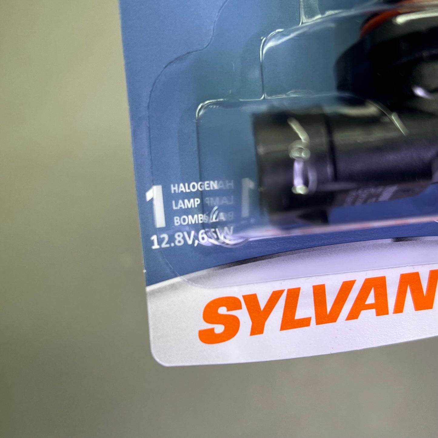 SYLVANIA (2 PACK) Basic Halogen Headlight OE Quality 12.8V White 9005.BP