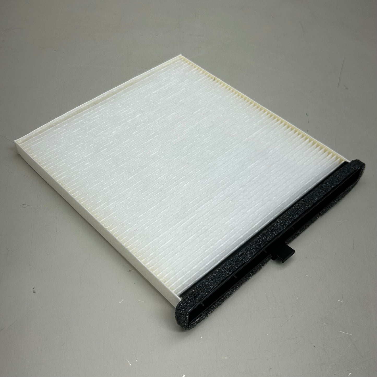 MAHLE Cabin Air Filter Replacement Parts For Mazda  LA1139