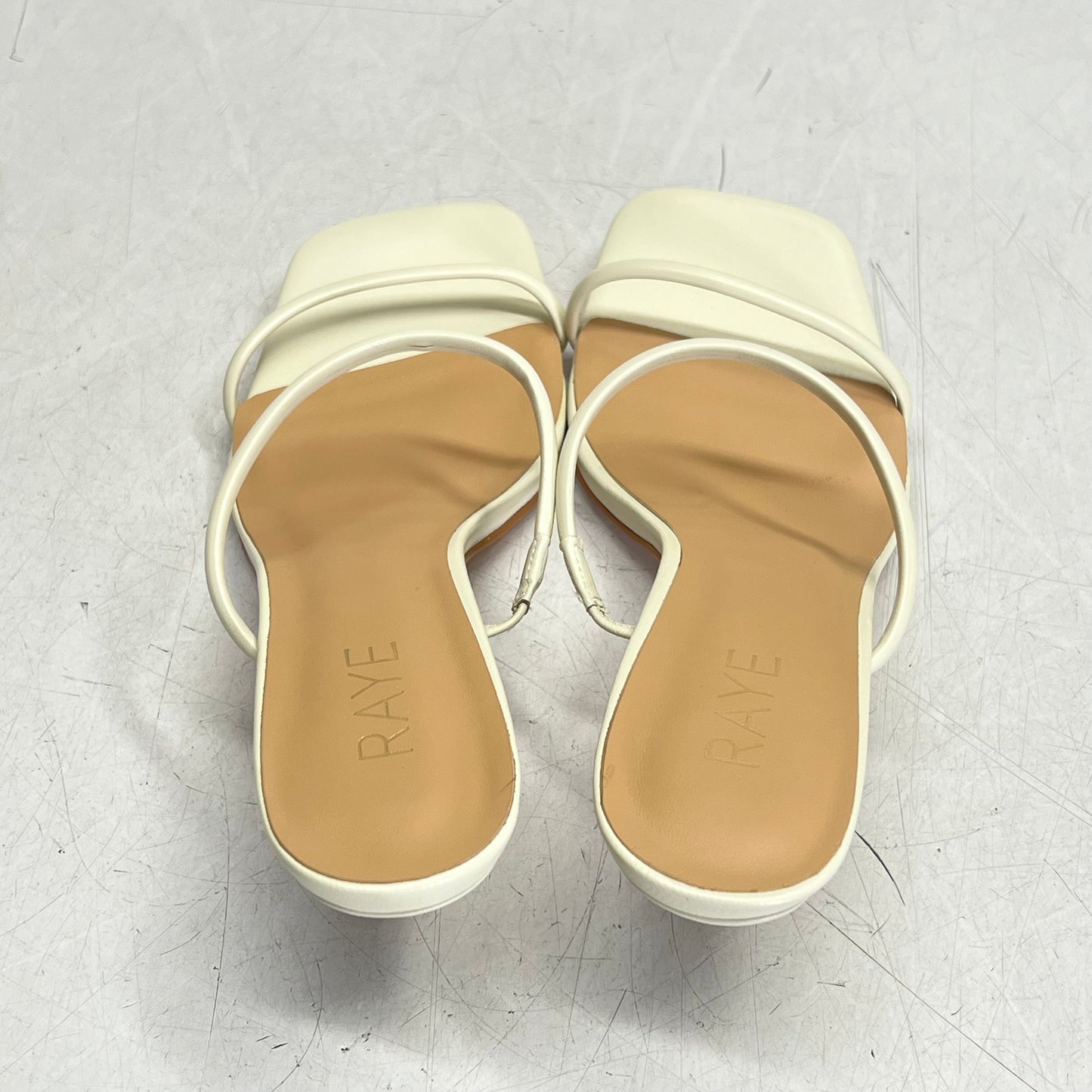 RAYE Rene Sandal Leather Slip-on Kitten Heel Women's Sz 9 Crème (As-Is)