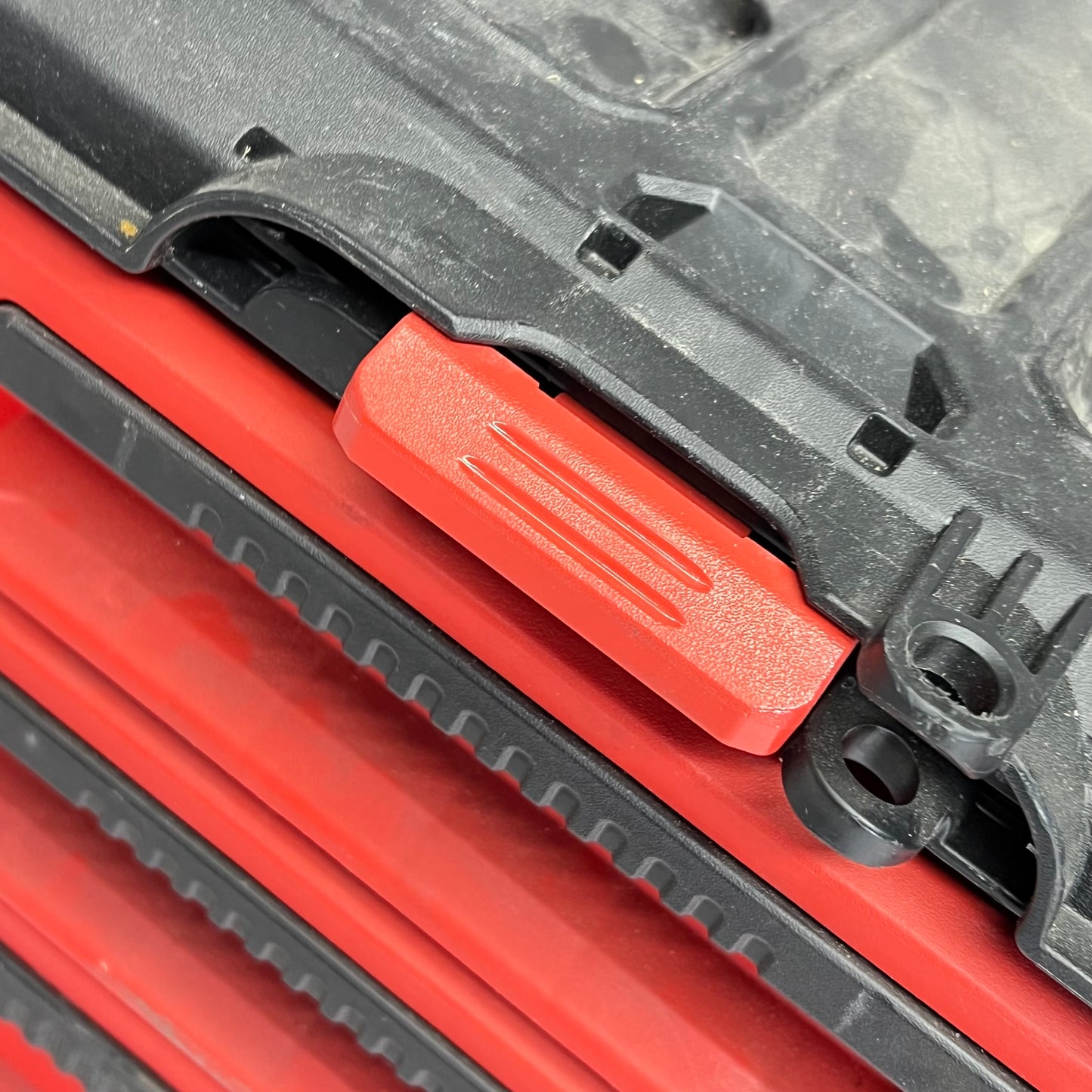 ZA@ MILWAUKEE Packout Modular 3-drawer Tool W/ Metal Reinforced Corner  Red/White |(Used)