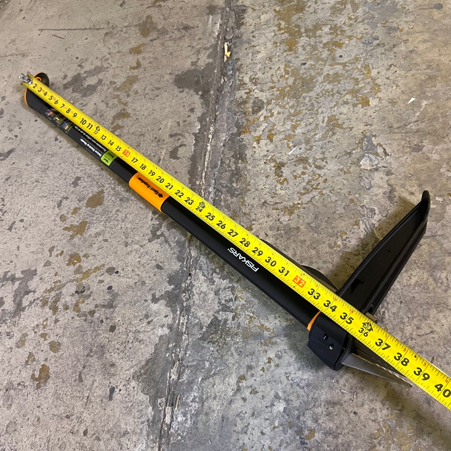 FISKARS Deluxe Stand-up 4 Claw Long Handle Weed Puller Tool Sz 39"L Black 1074437