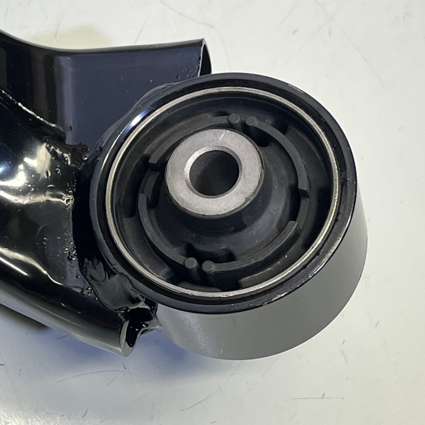 IMPORT DIRECT Chassis Trailing Arm For Nissan Rogue Vehicles Black NSN-TRA0002