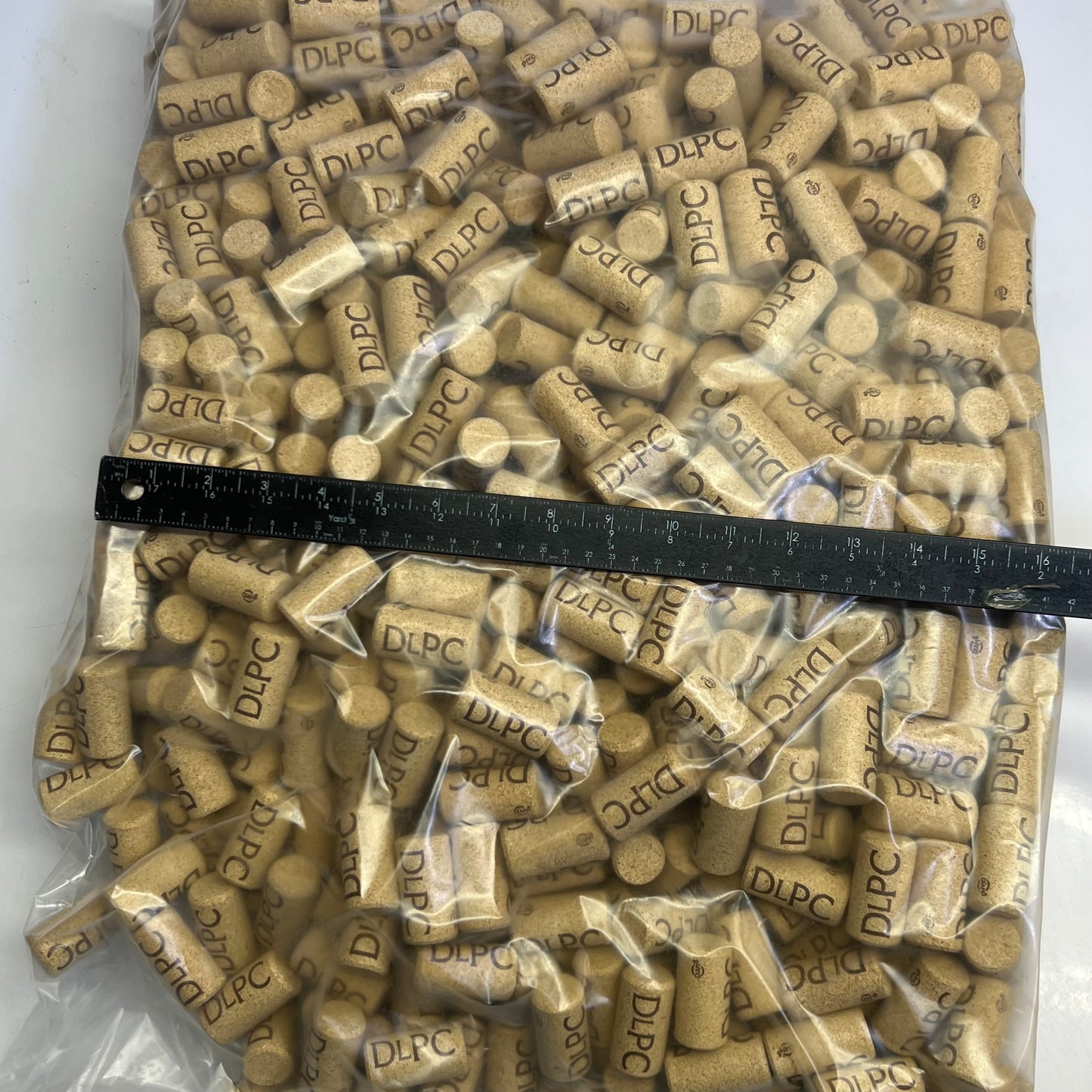 DLPC (1000 PACK) Wine Corks Sz 1.8"L x 0.8"D, 210109126
