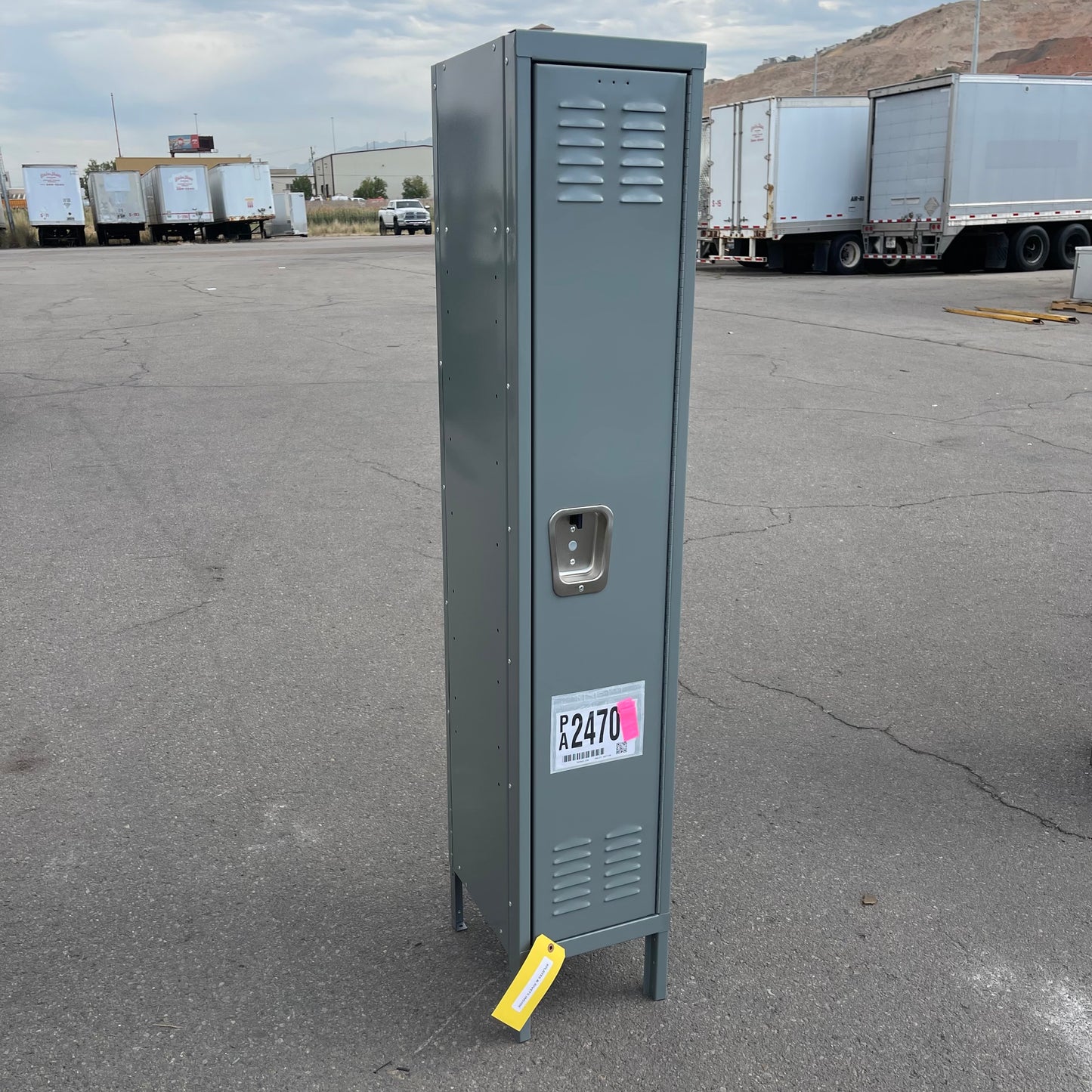 ZA@ HALLOWELL One Wide, Single Tier Locker Grey (AS-IS)(B)