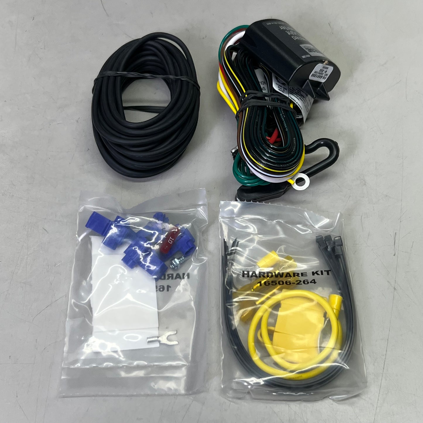 REESE TOWPOWER Powered Tail Light Converter Kit Sz 7" H x 3.5" W 8551200