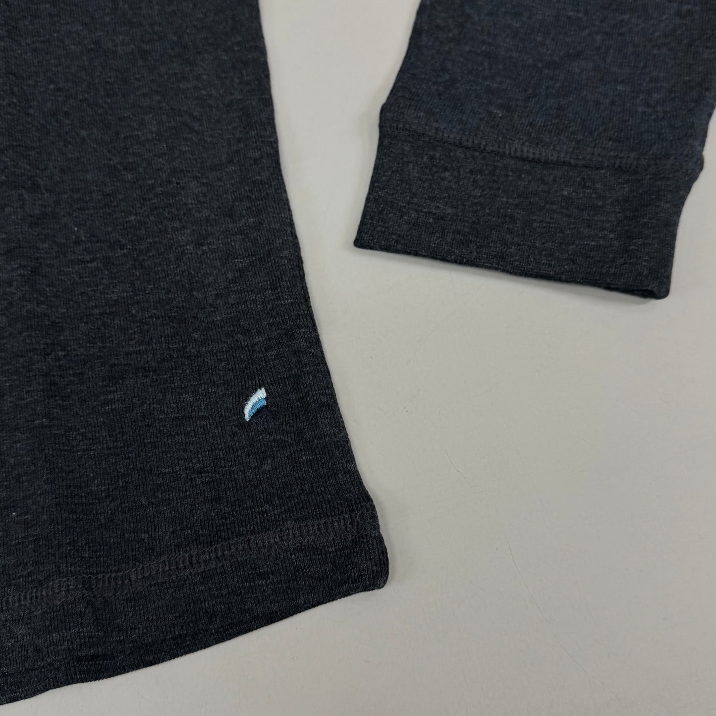 TAYLOR VINTAGE Airotec Long Sleeve Crewneck Weatherproof Shirt Men's M Charcoal Heather 9561P6145-CHR