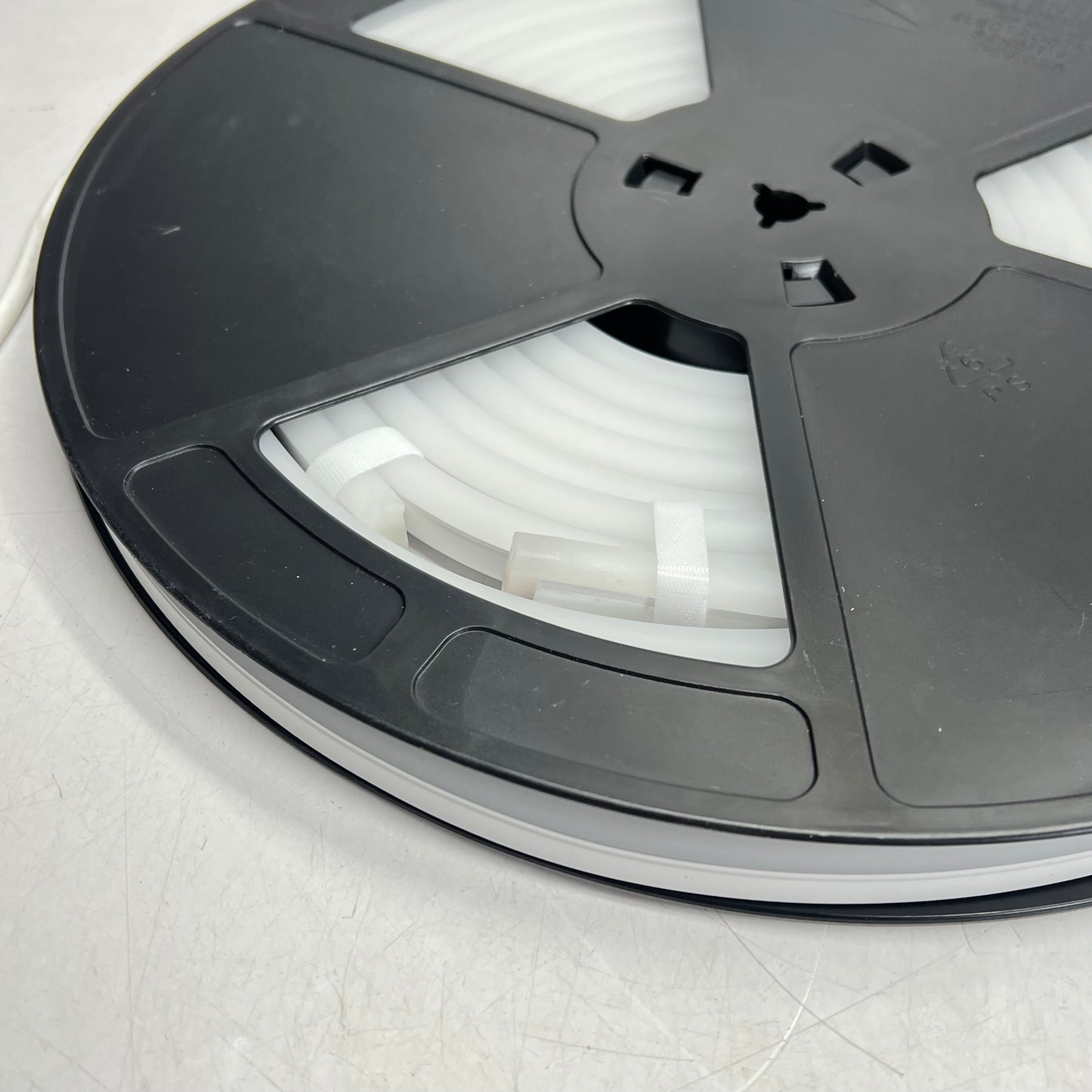 GEN LED ACOLYTE Neon Contour Led Light Strip 15'6" Adjustable Color NLC3.03OB