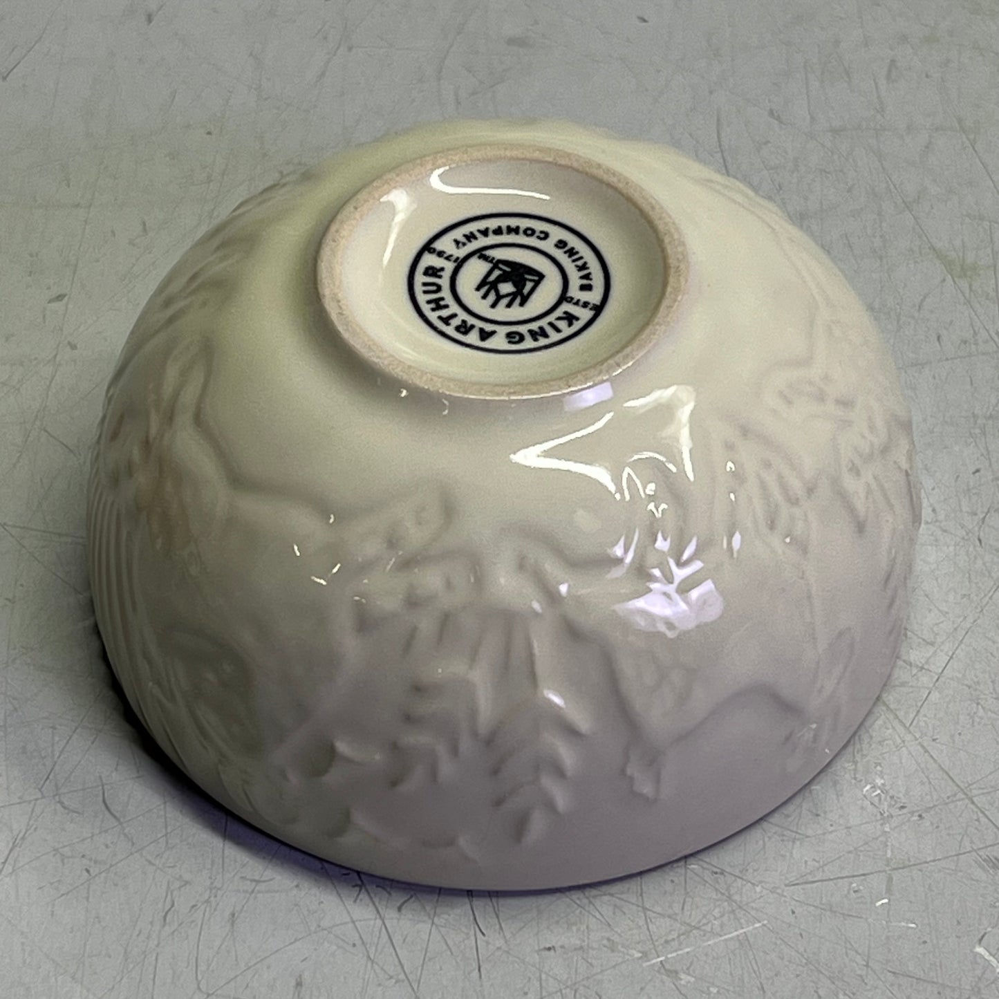 ZA@ KING ARTHUR  (SET OF 4) In The Farmyard Prep Bowls 6oz Cap Red/Yellow/White/Blue 51245