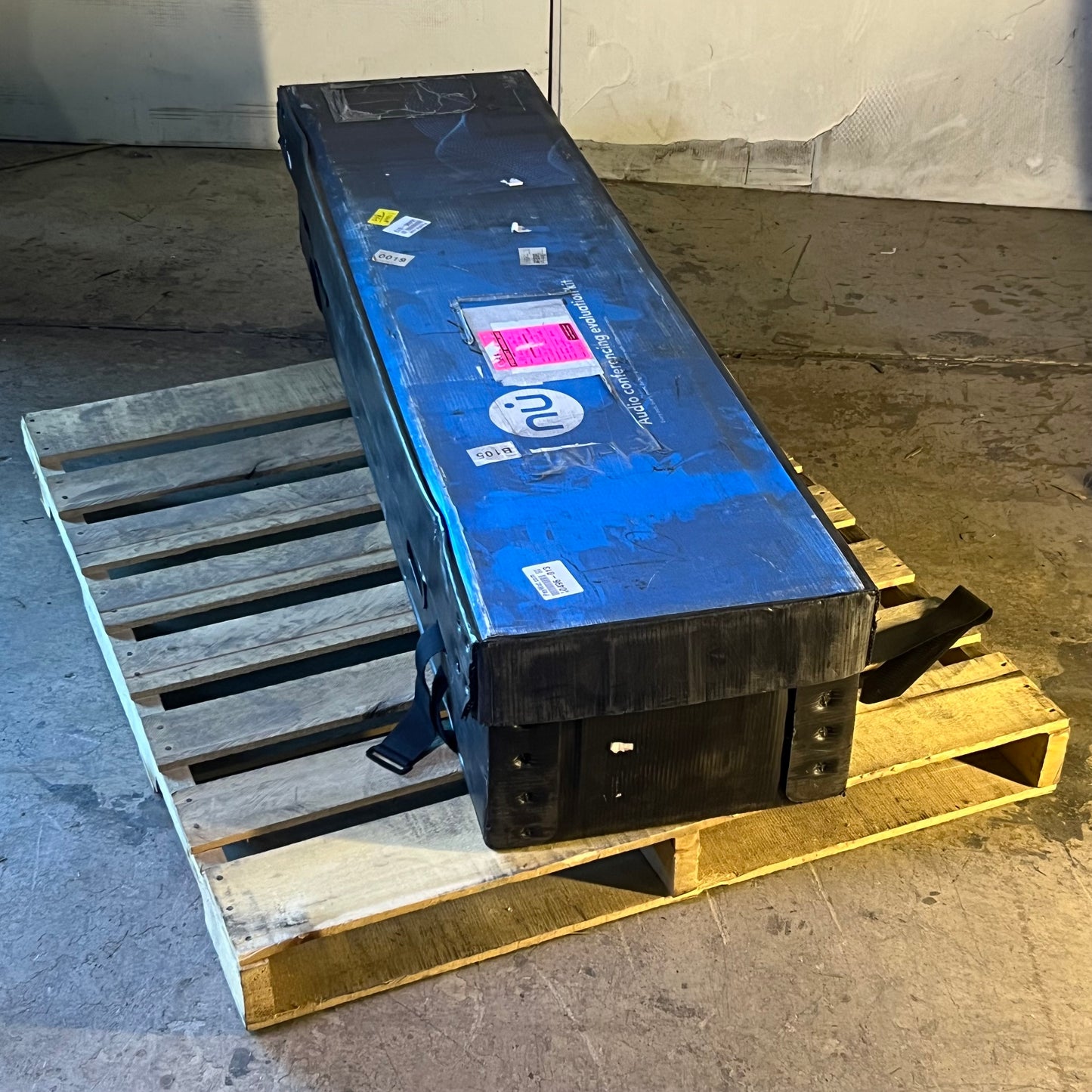 NUREVA Audio Conferencing Evaluation Kit Sz 62"L x 49"H, HDL300-B / 101856-02 (New Other, Used)