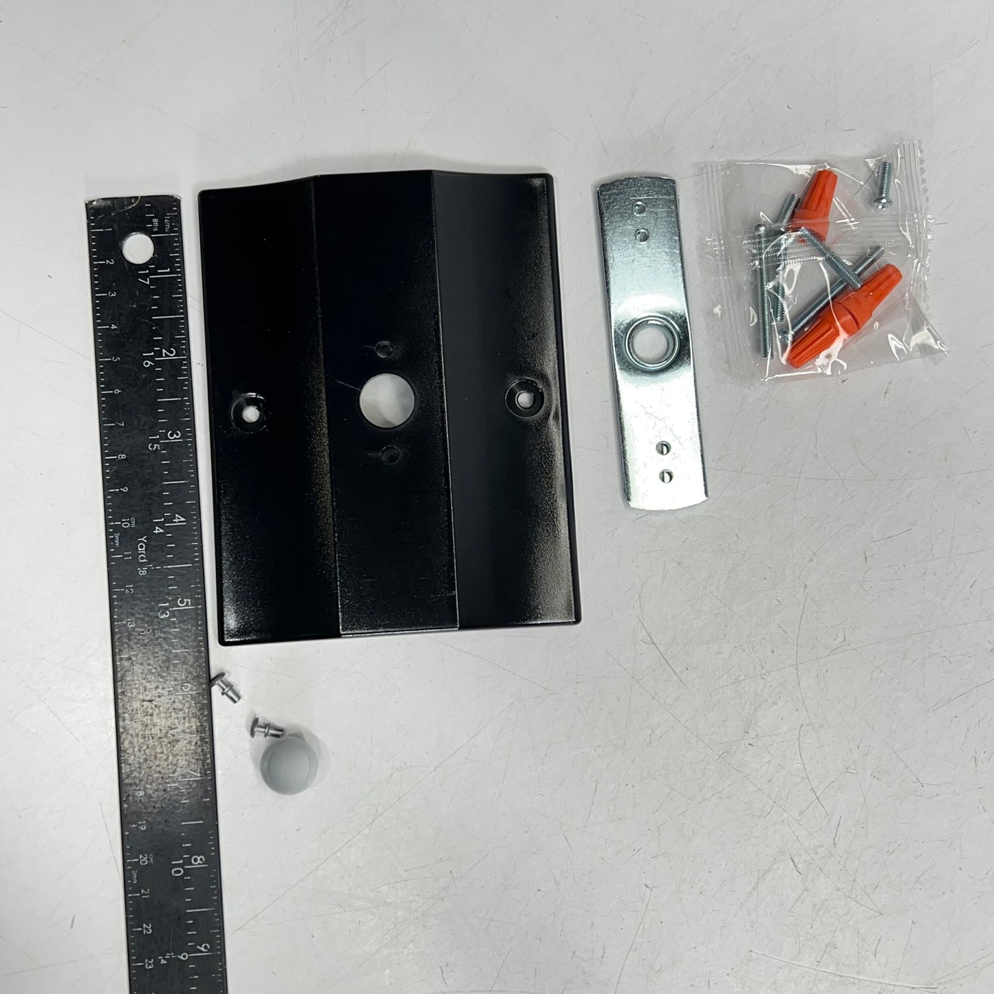 Edge-lit Acrylic Exit Sign & Mounting Hardware 9 5/8x12 x 2" Green/Mirror H-8562