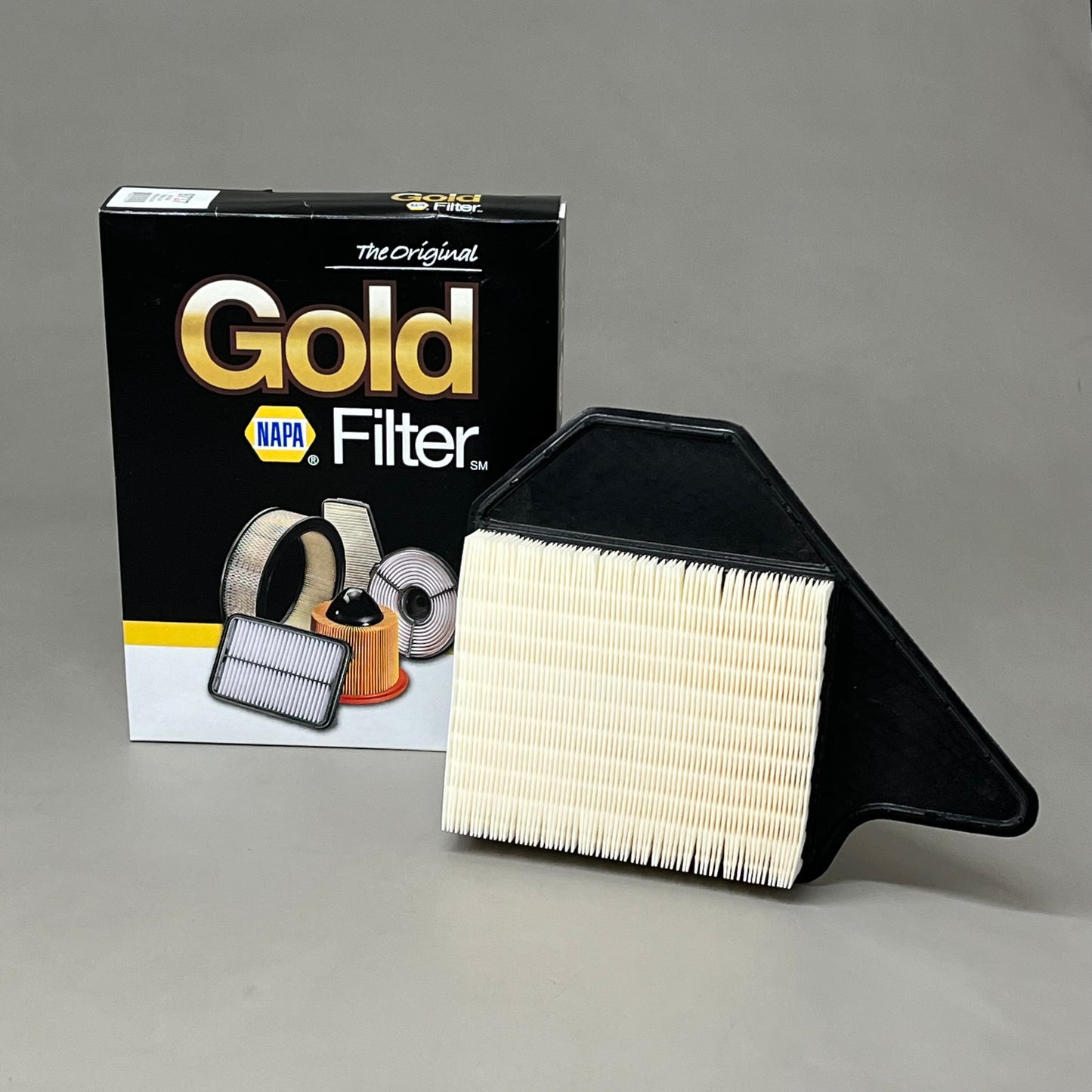 NAPA Original Gold Air Filter Enhanced Cellulose Media Material 1.8" Height 9737