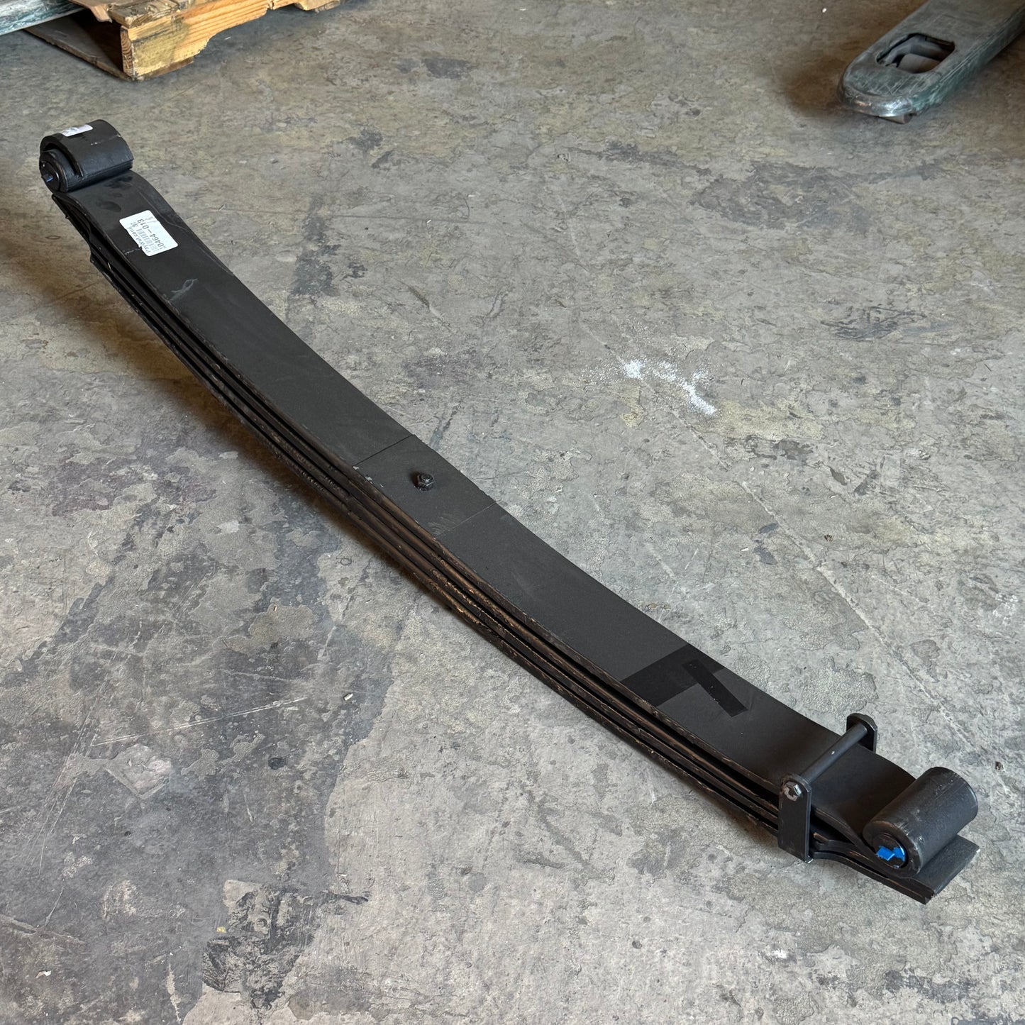 OEM 18K Front Taper Leaf Springs Sz 53"L x 4"W Black A371155-001
