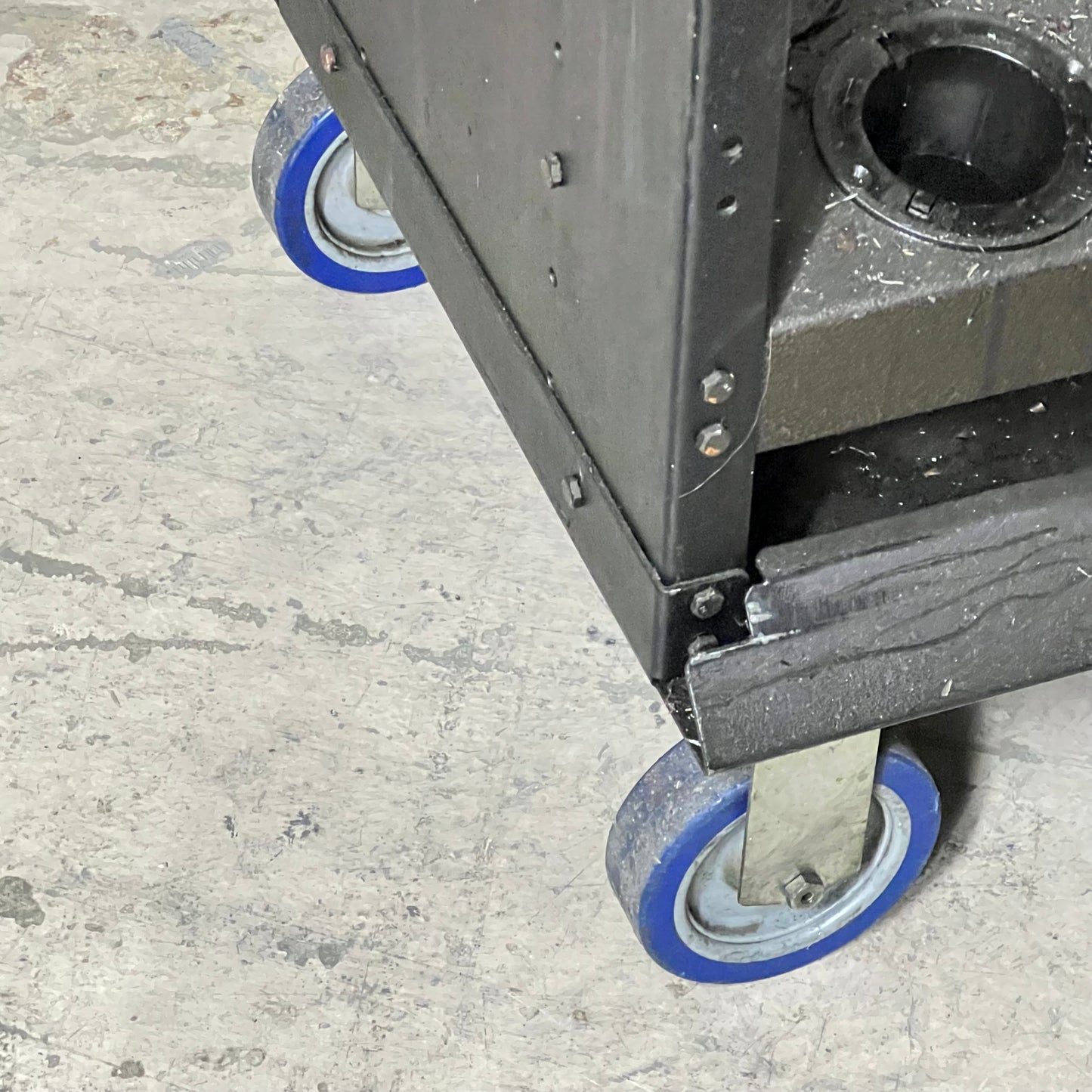 SUPER SCOOT HUOT 12 Gauge Steel Tool Holder Cart 48 Tool Slots (Used)