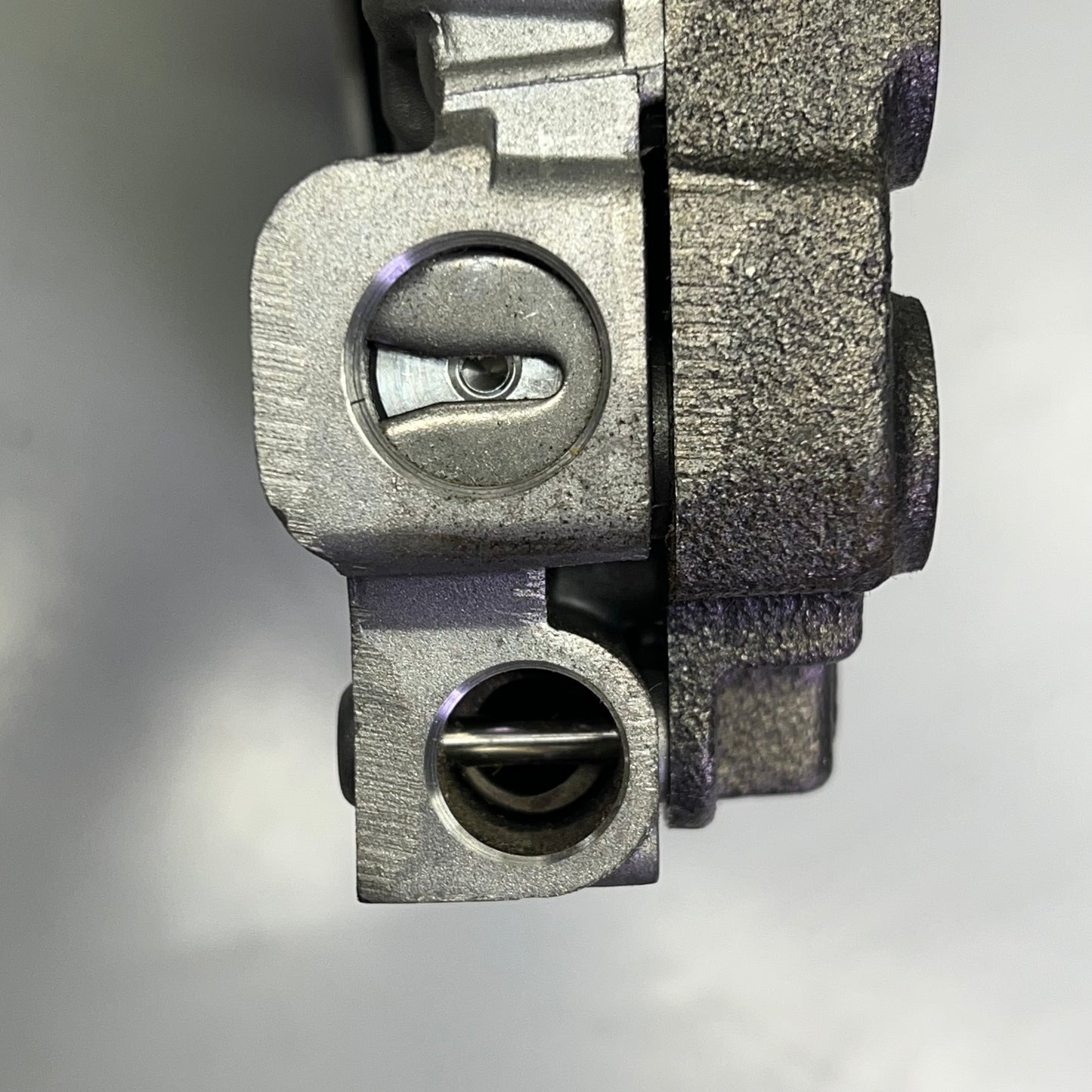 FORD GENUINE OEM Oil Pump Assembly 9L8Z 7A103J