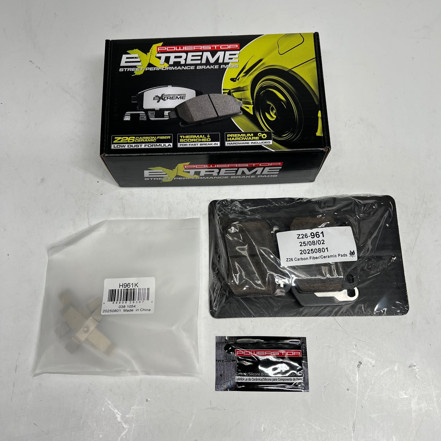 POWER STOP Street Performance Carbon Fiber Ceramic Brake Pads & Hardware Z26-961