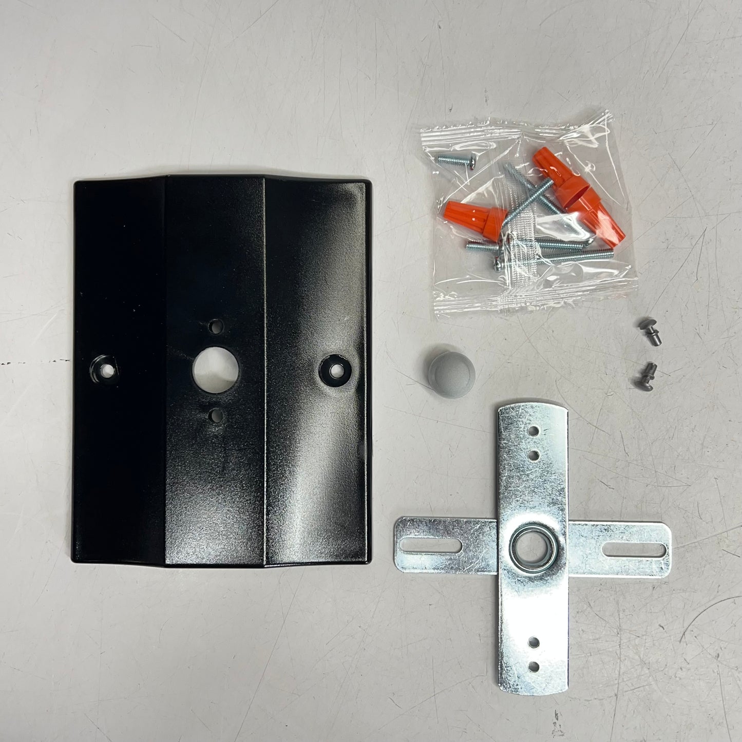 Edge-lit Acrylic Exit Sign & Mounting Hardware 9 5/8x12 x 2" Green/Mirror H-8562