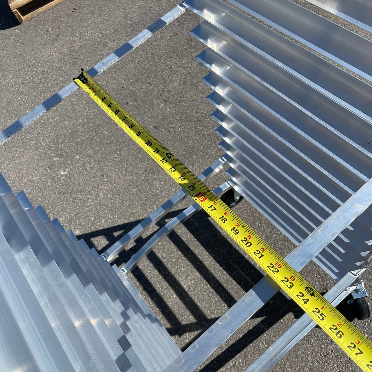 CHANNEL Donut Screen Rack 23"x24"x63" Aluminum 548A (A)