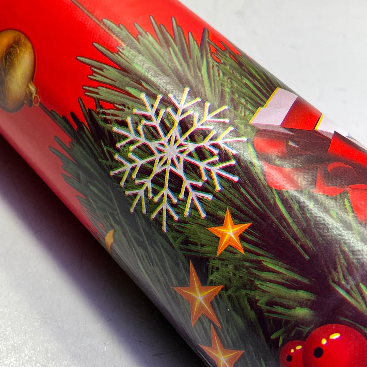 Christmas Poinsettia/Ornaments Pattern Vinyl Table Cloth 20 Yds/60' Red/Green