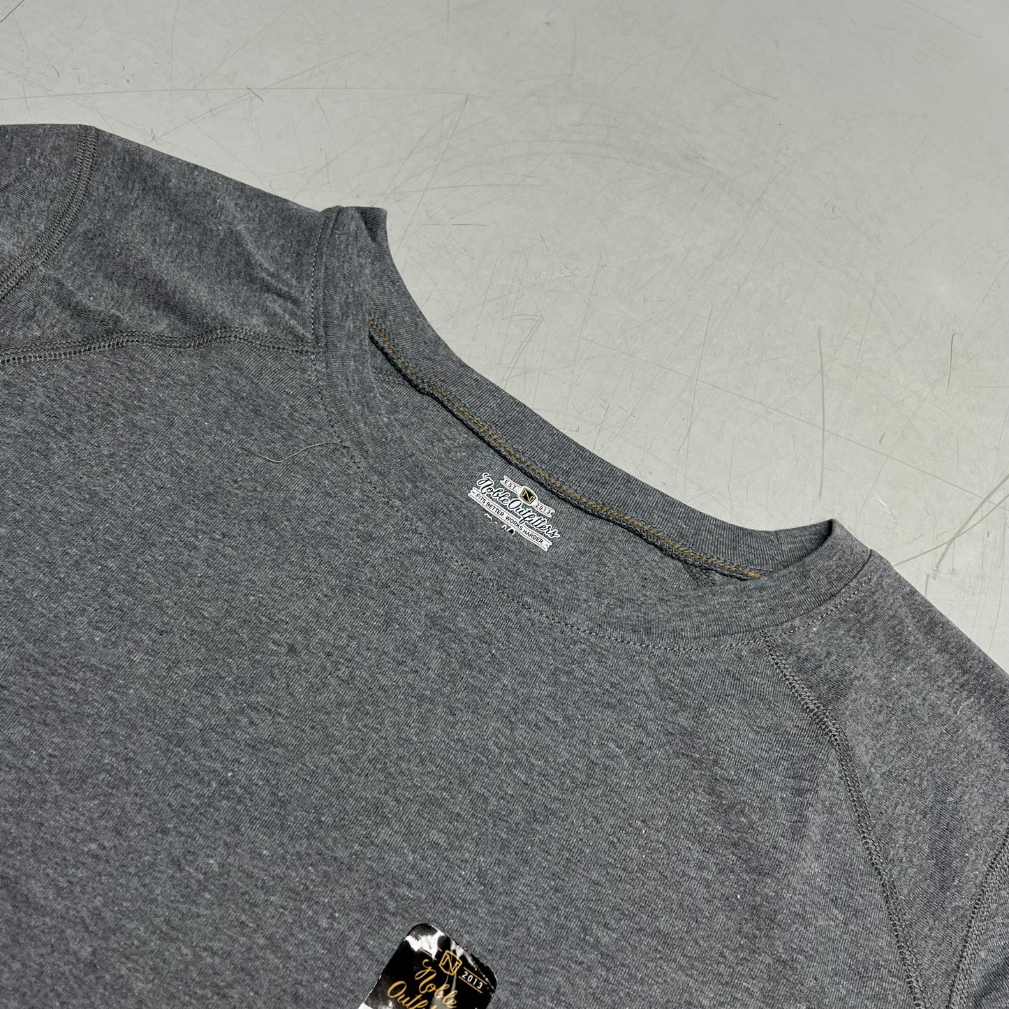 NOBLE OUTFITTERS Tug-Free Long Sleeve Crew Womens Sz 2XL Charcoal Heather 21582W