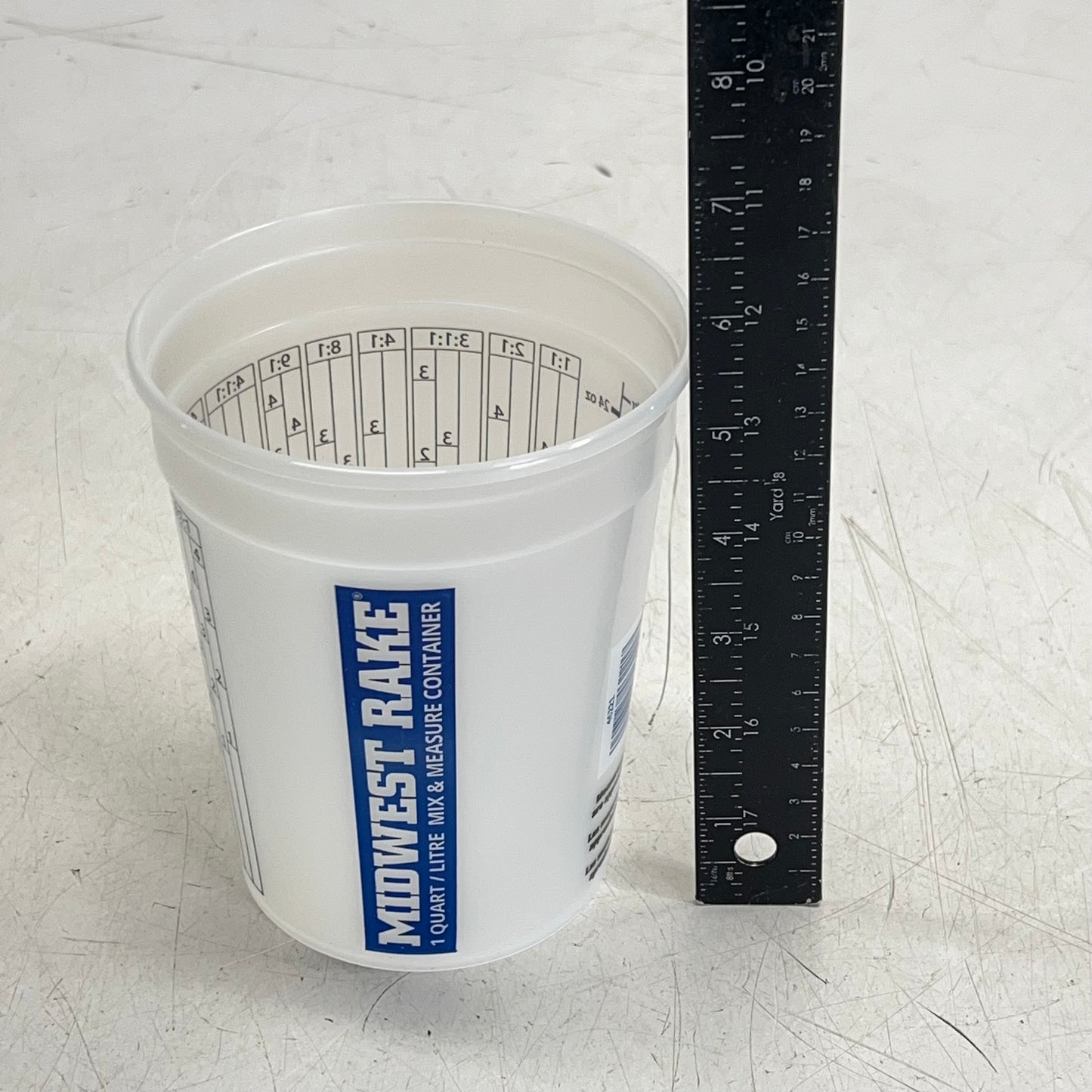 ZA@ MIDWEST RAKE  (10 PACK) Mix & Measure Container 1 Quart Clear 46221