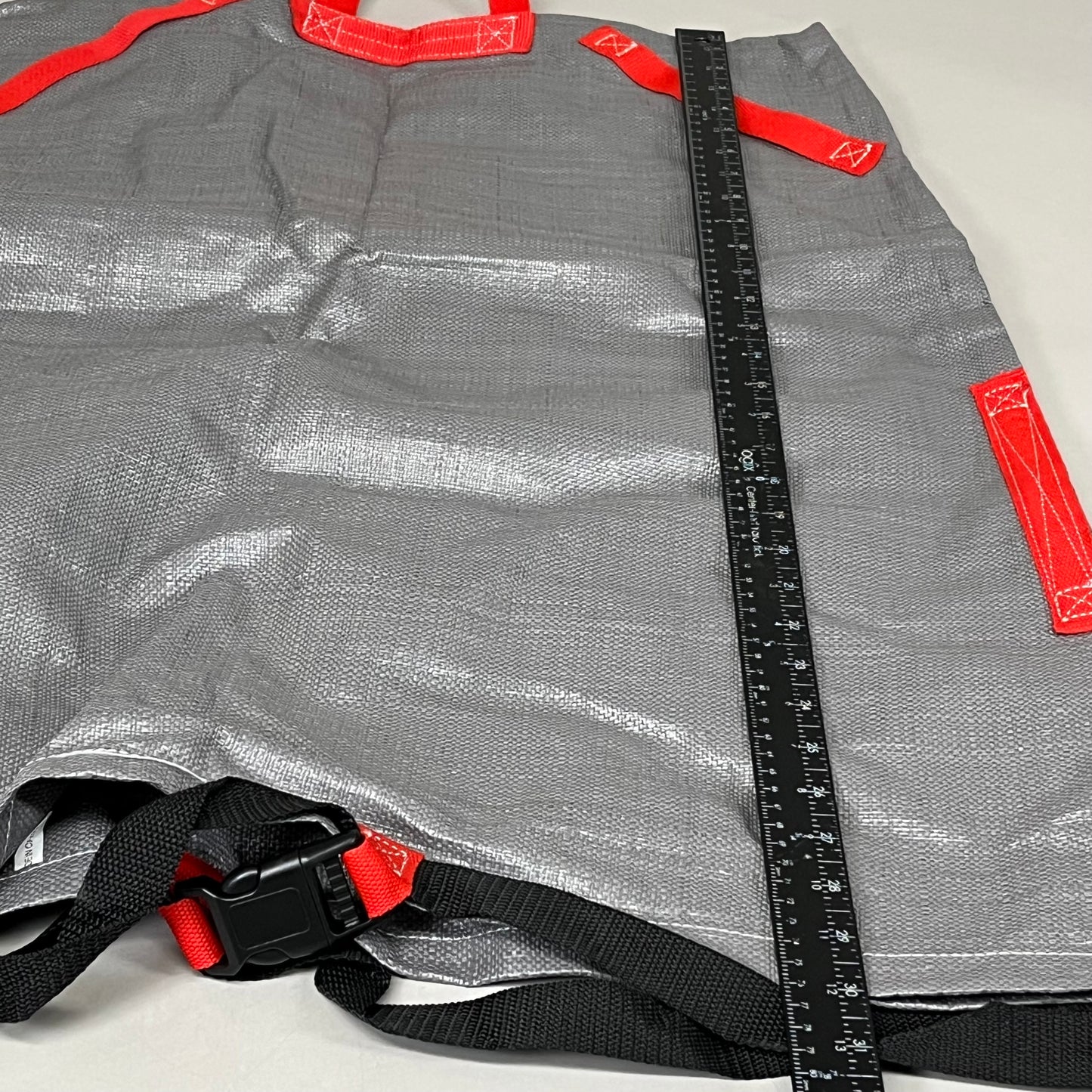 ZA@ UNKNOWN VENDOR (6 Pack) Grey and Red Storage Bag