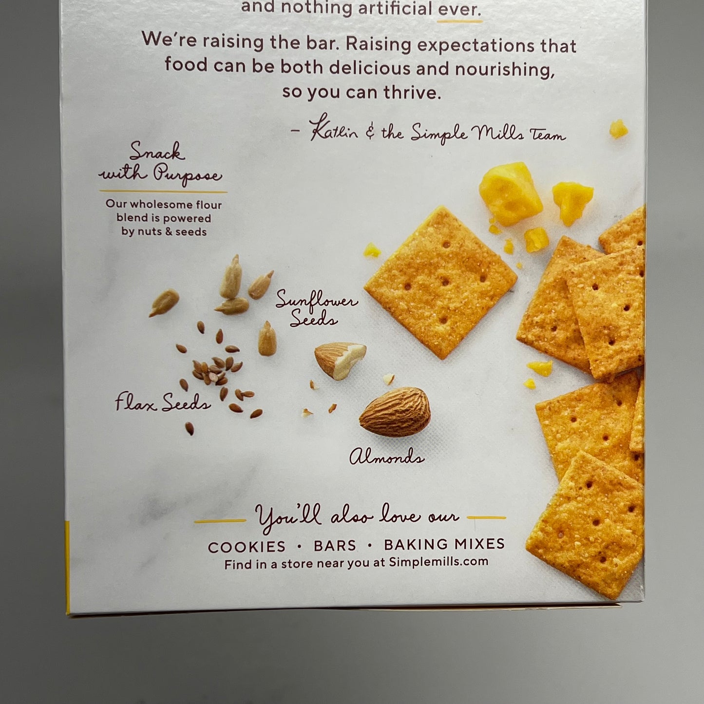 ZA@ SIMPLE MILLS (6 PACK) Farmhouse Cheddar Almond Flour Crackers BB 10/26