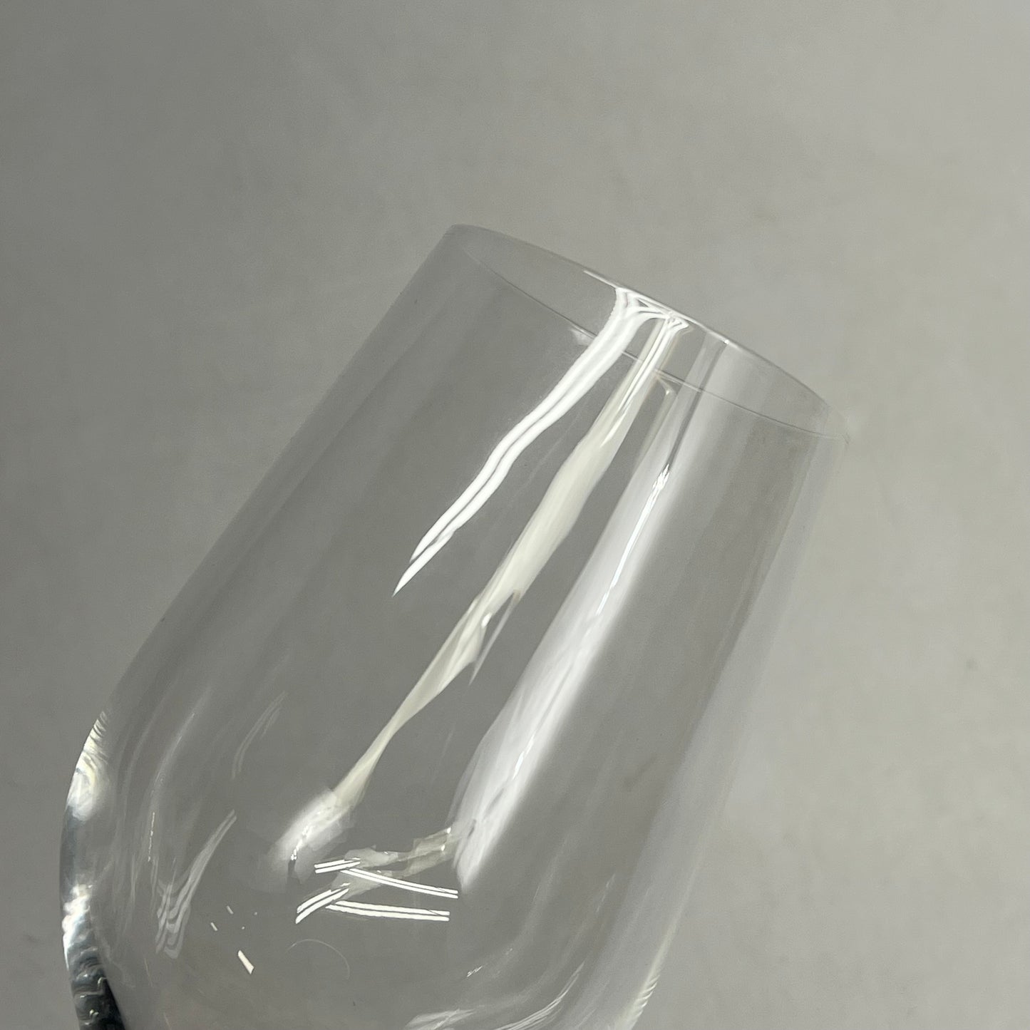 ZA@ ARCOROC Mineral Wine Glass Elevated Bowl 15 oz Clear H2318