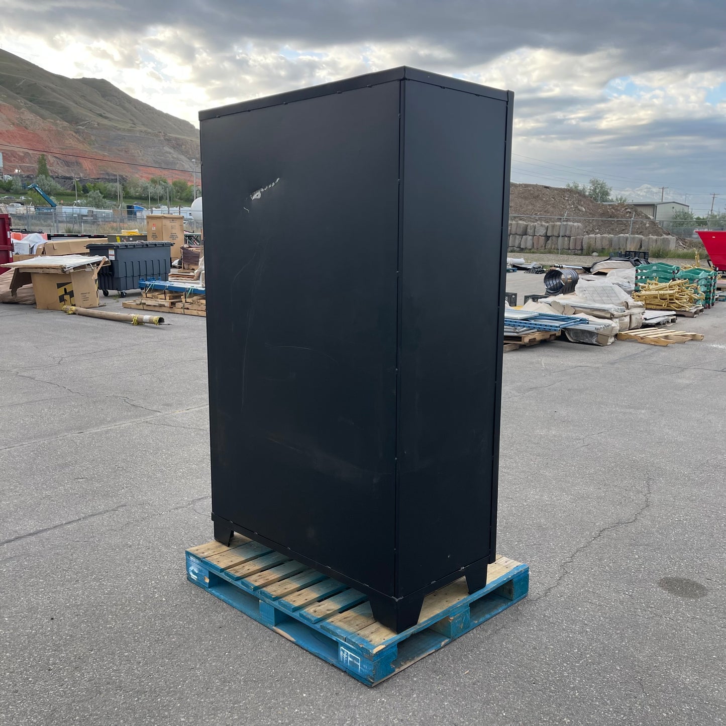 Z@ JAMCO Storage Cabinet 78”x48”x24” Black DL248BL