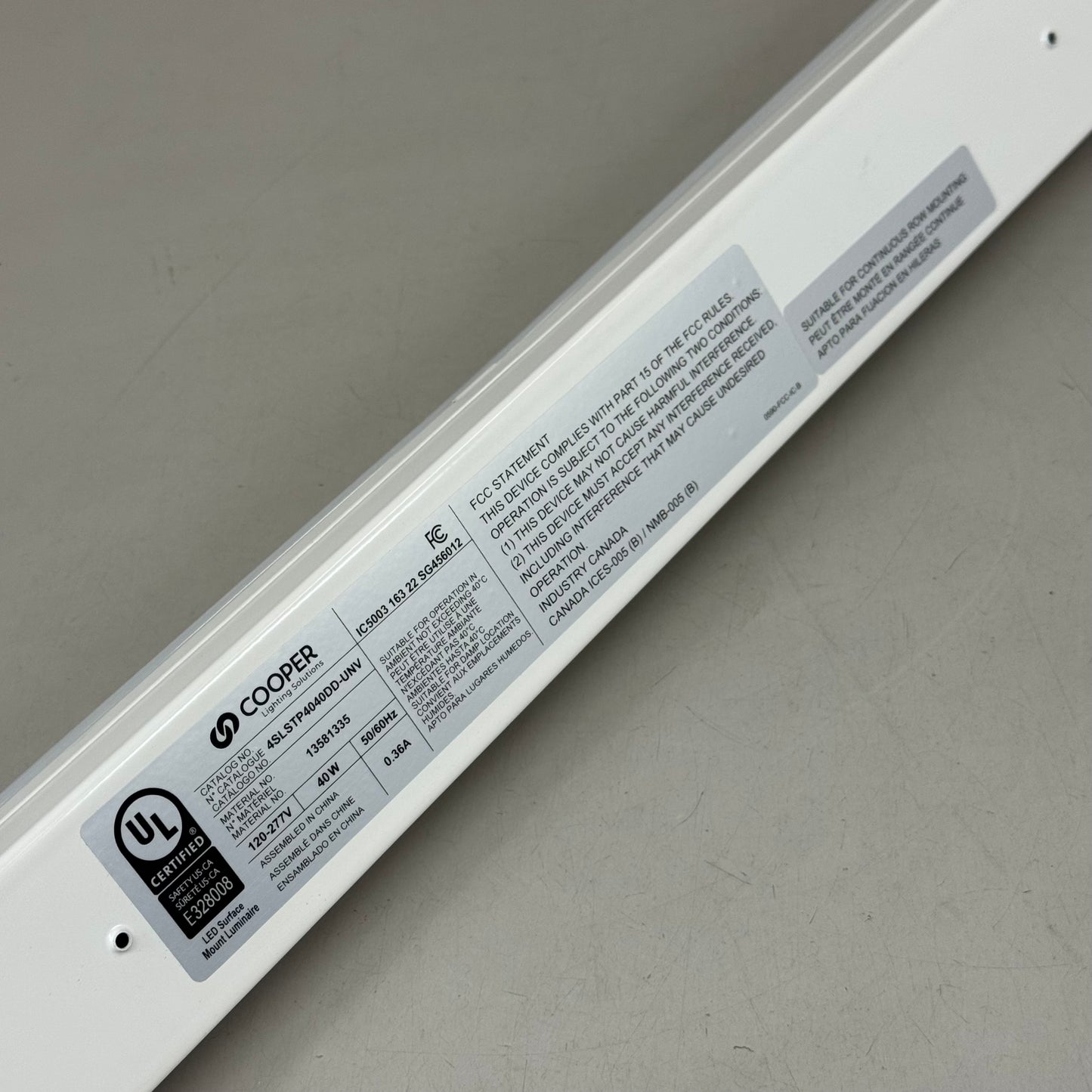 METALUX (1) Slstp Selectable Cct and Lumen Led Striplight 2/4/55l 35/4/5k Unv Dim 4 ft.  4SLSTPSLC-UNV