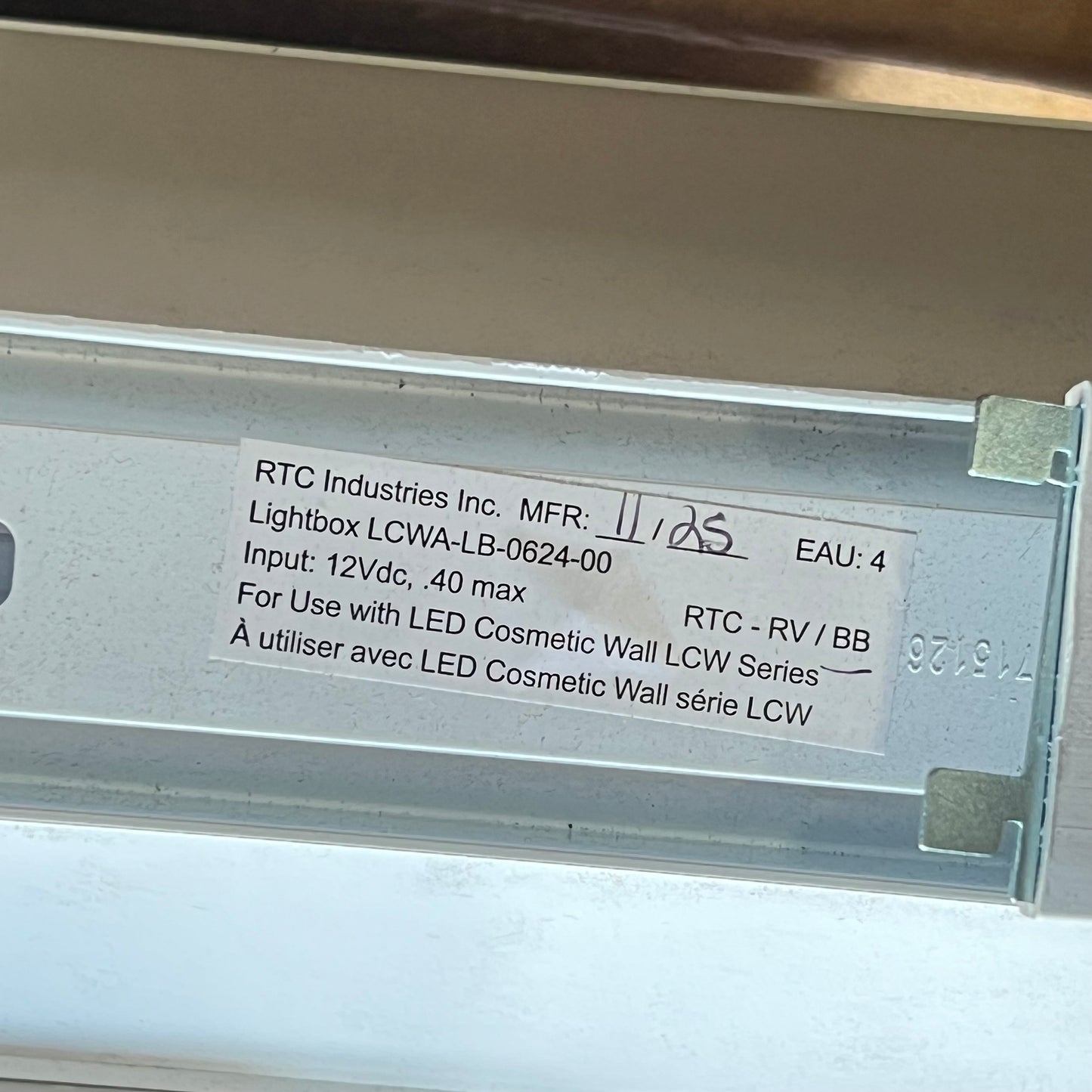 ZA@ Pallet of MIXED Pallet of Hardware, Door Hardware, Bucket, Display Parts & More!!!! (AS-IS)
