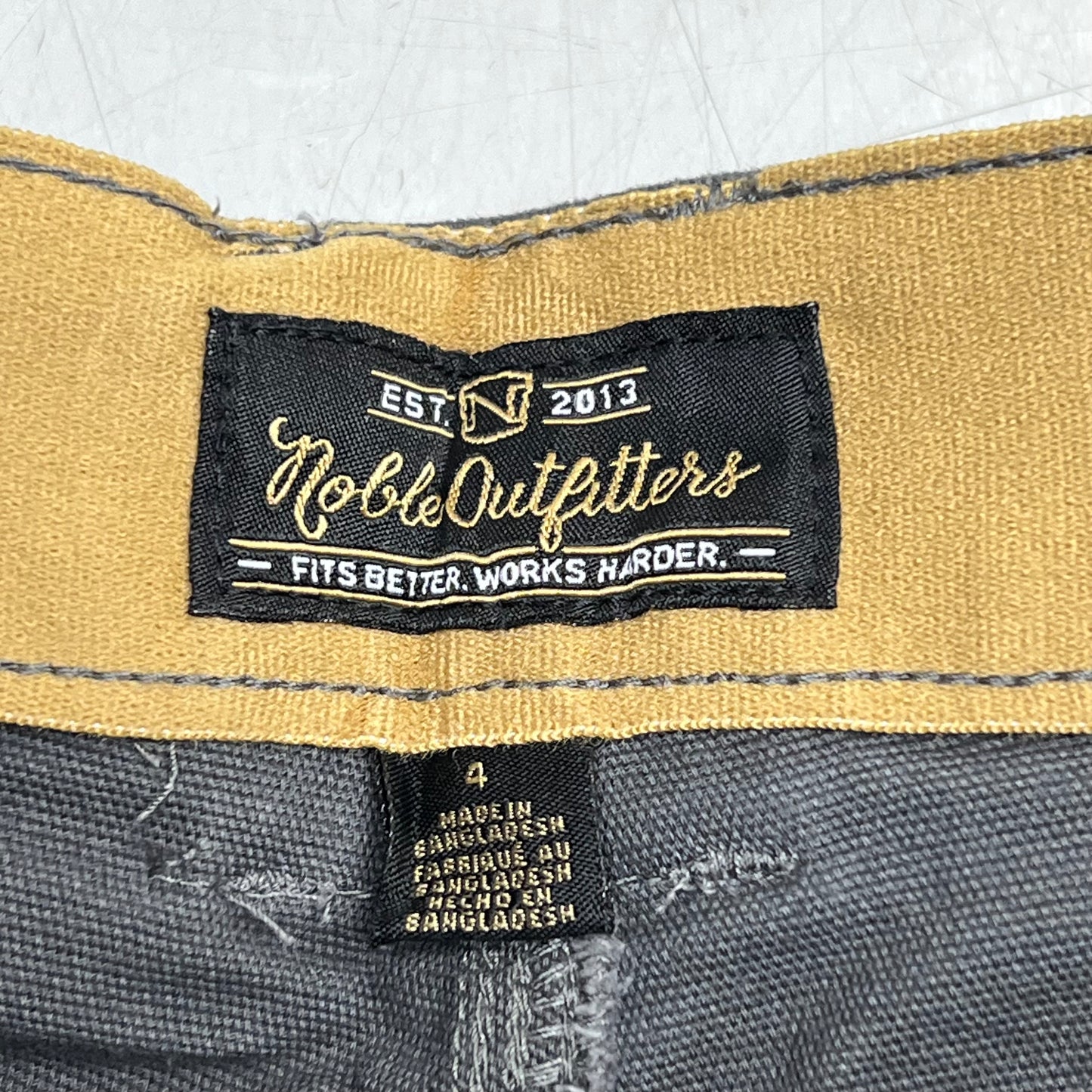 NOBLE OUTFITTERS Tug-Free Stretch Canvas Utility Pant Women's Sz 4 Asphalt 24036