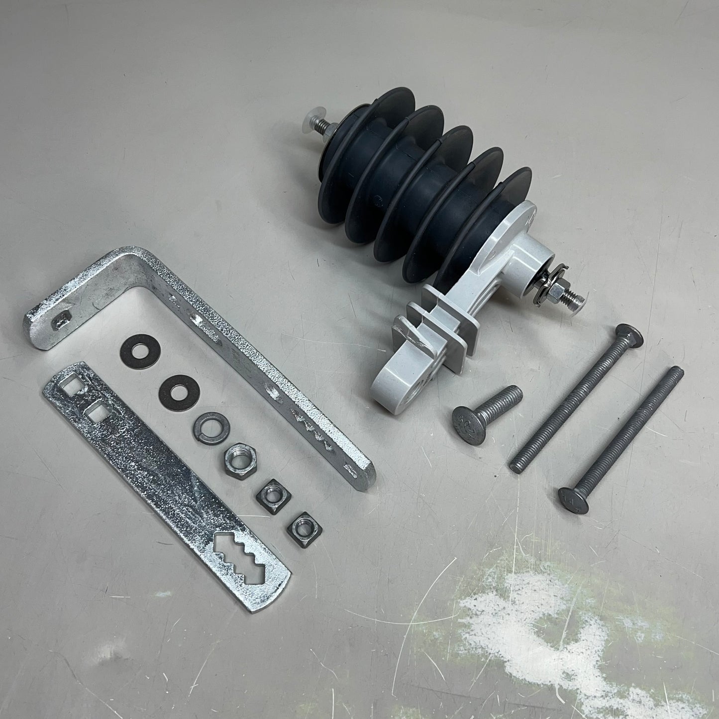 HUBBELL High Quality Optima Arrester 8.4 KV MCOV, 7224 Hardware PDV-100