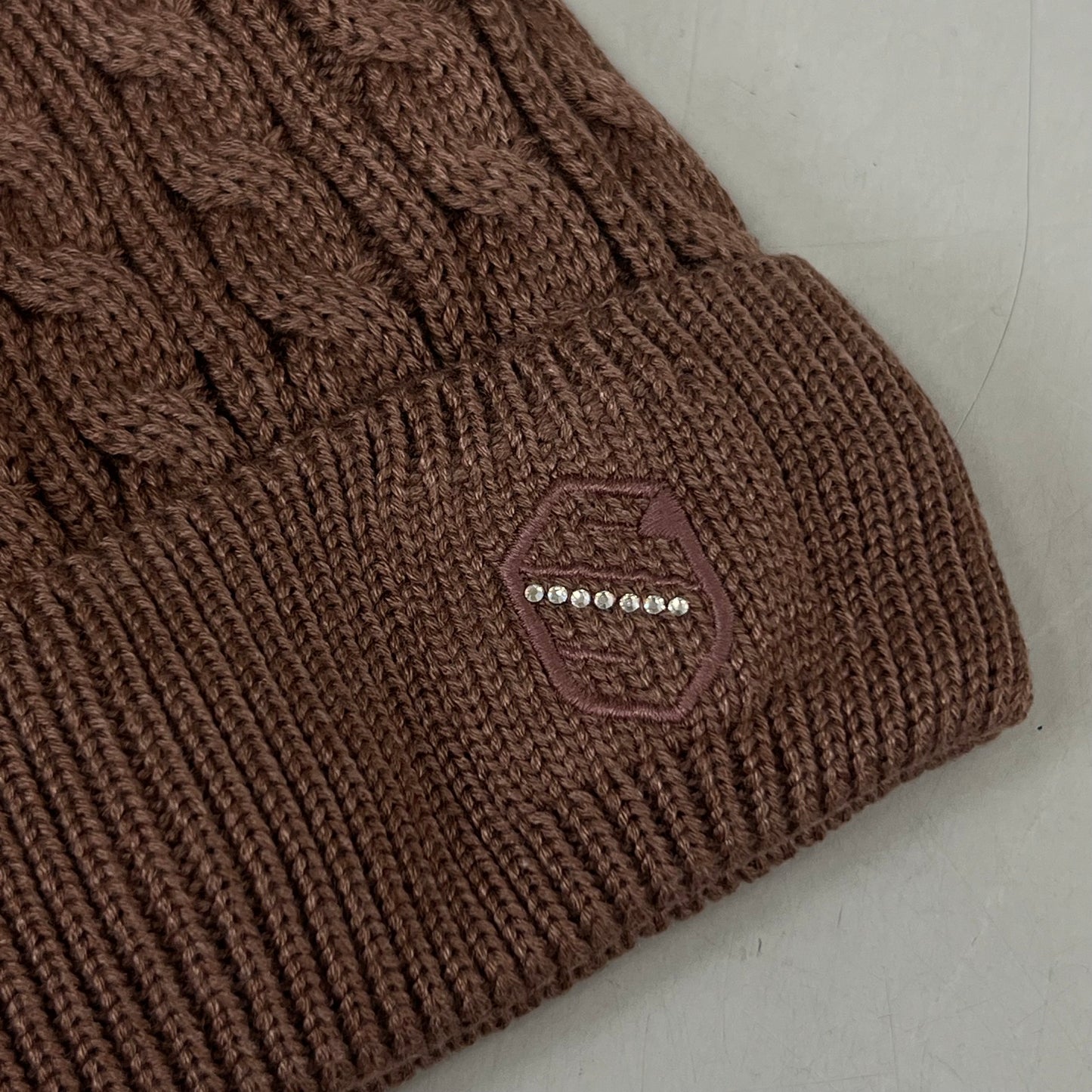 SAMSHIELD Mira Equestrian Winter Beanie Hat Women's Sz One Size Fits All Chestnut