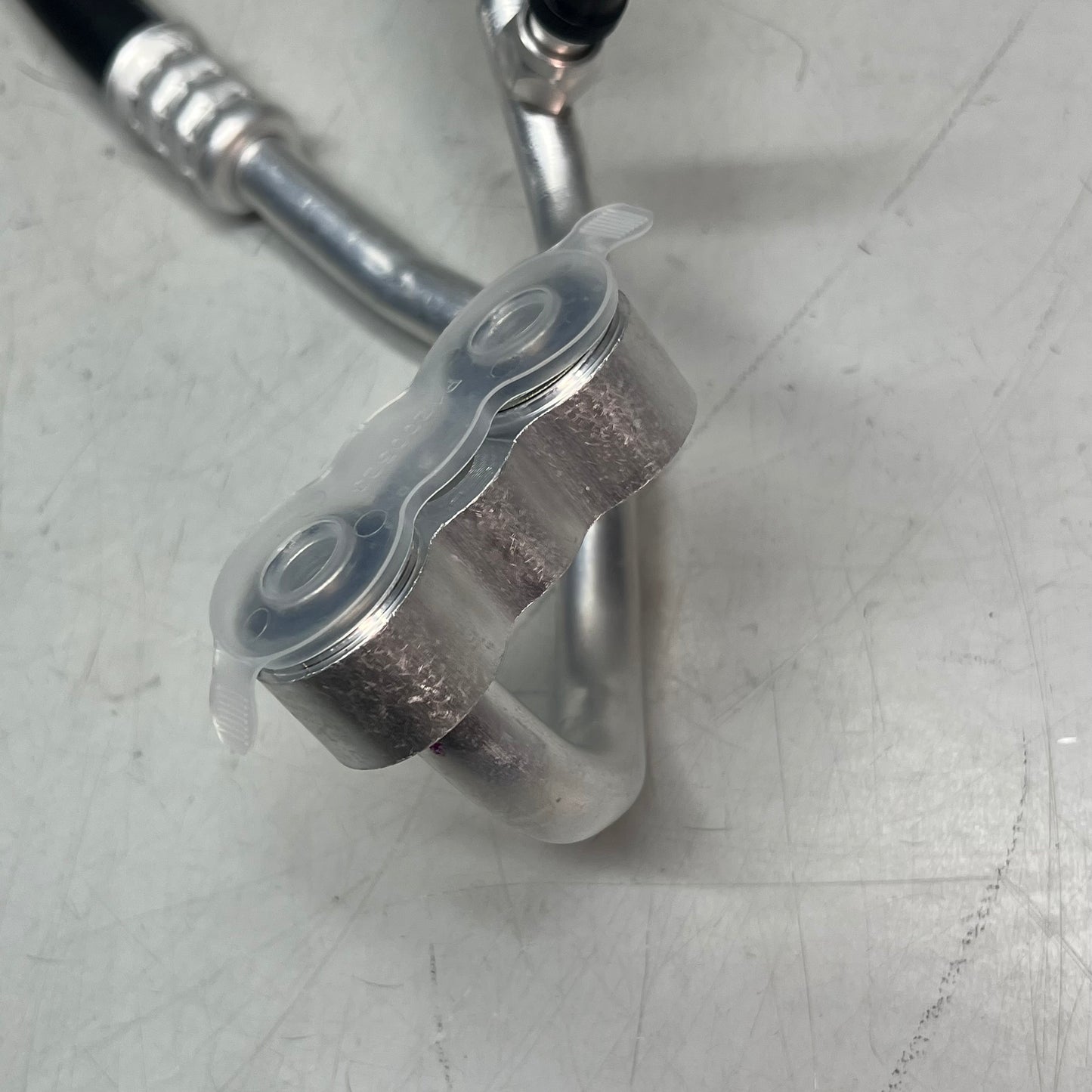 FOUR SEASONS A/C Refrigerant Hose For GMC & Chevrolet Vehicle Models 56404