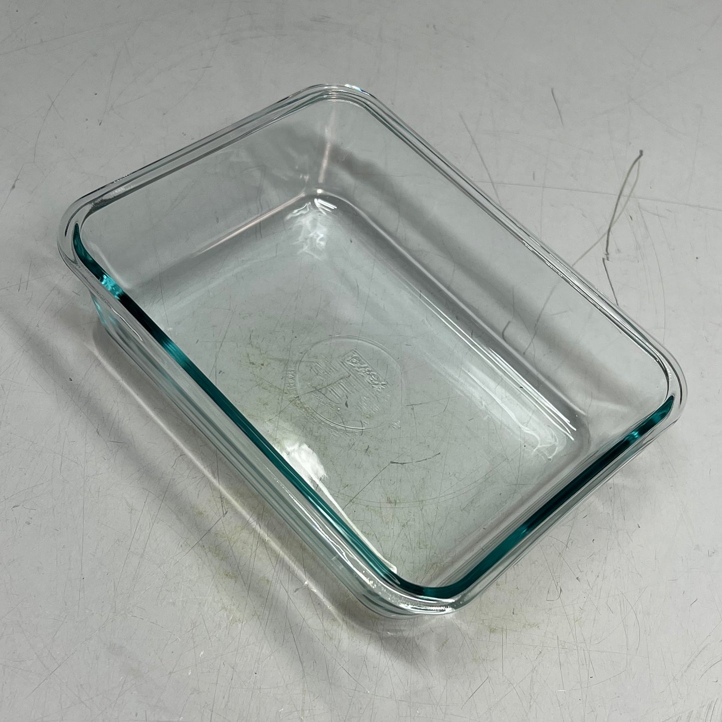 ZA@ PYREX (8 PIECE SET) FreshLock Rectangular Glass Storage Set 2, 6, & 8 Cups Containers  Clear/Red 1149251 A